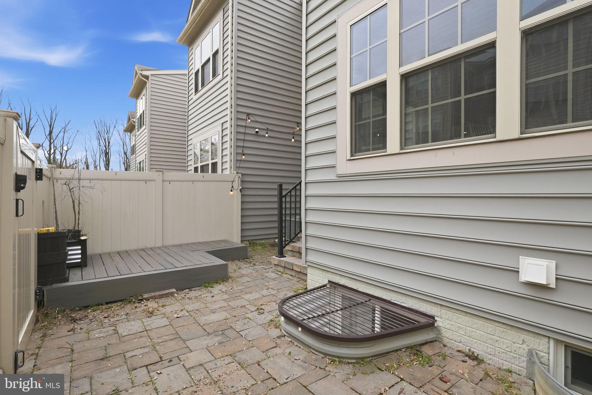 ADMIRALS RIDGE - Residential