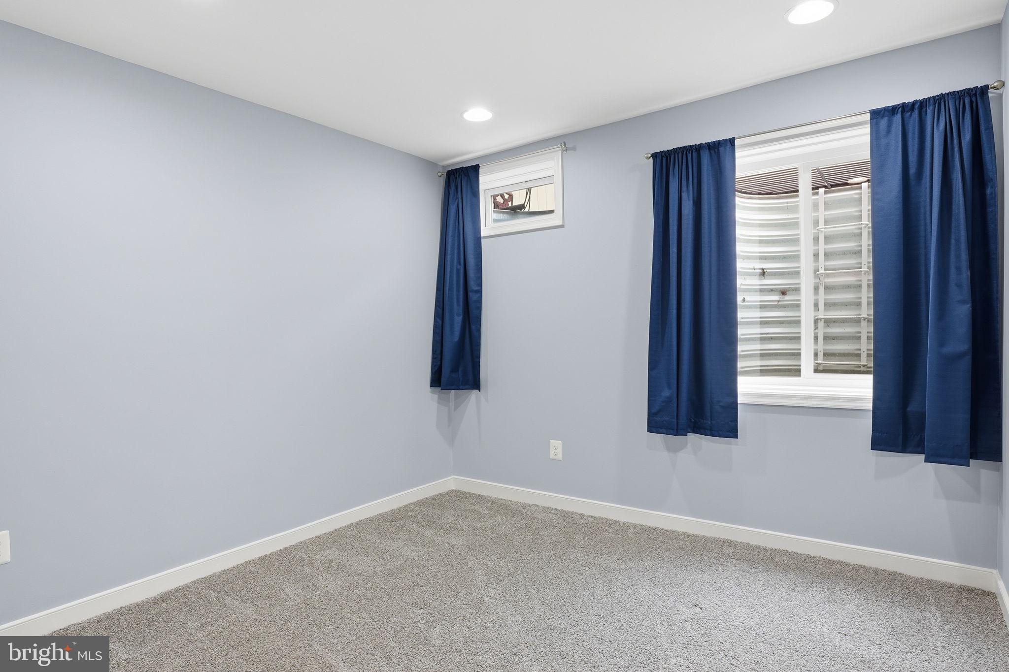 ADMIRALS RIDGE - Residential