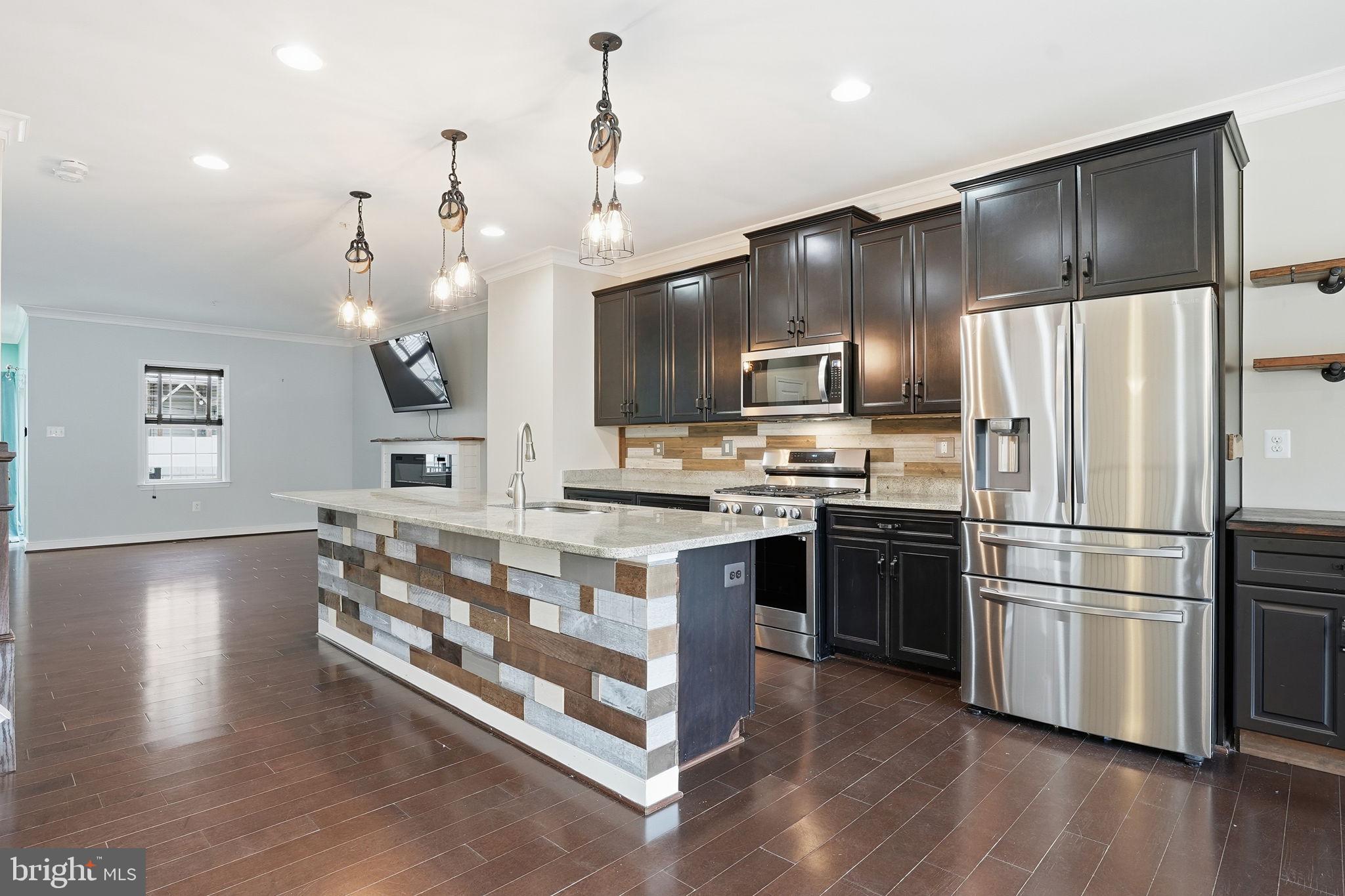 ADMIRALS RIDGE - Residential