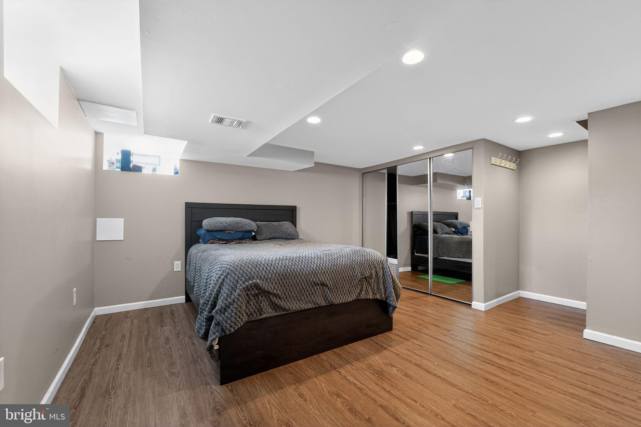 HAWTHORNE - Residential