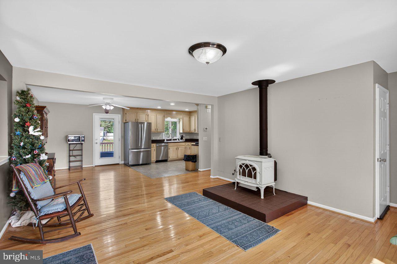 215 FOREST DRIVE