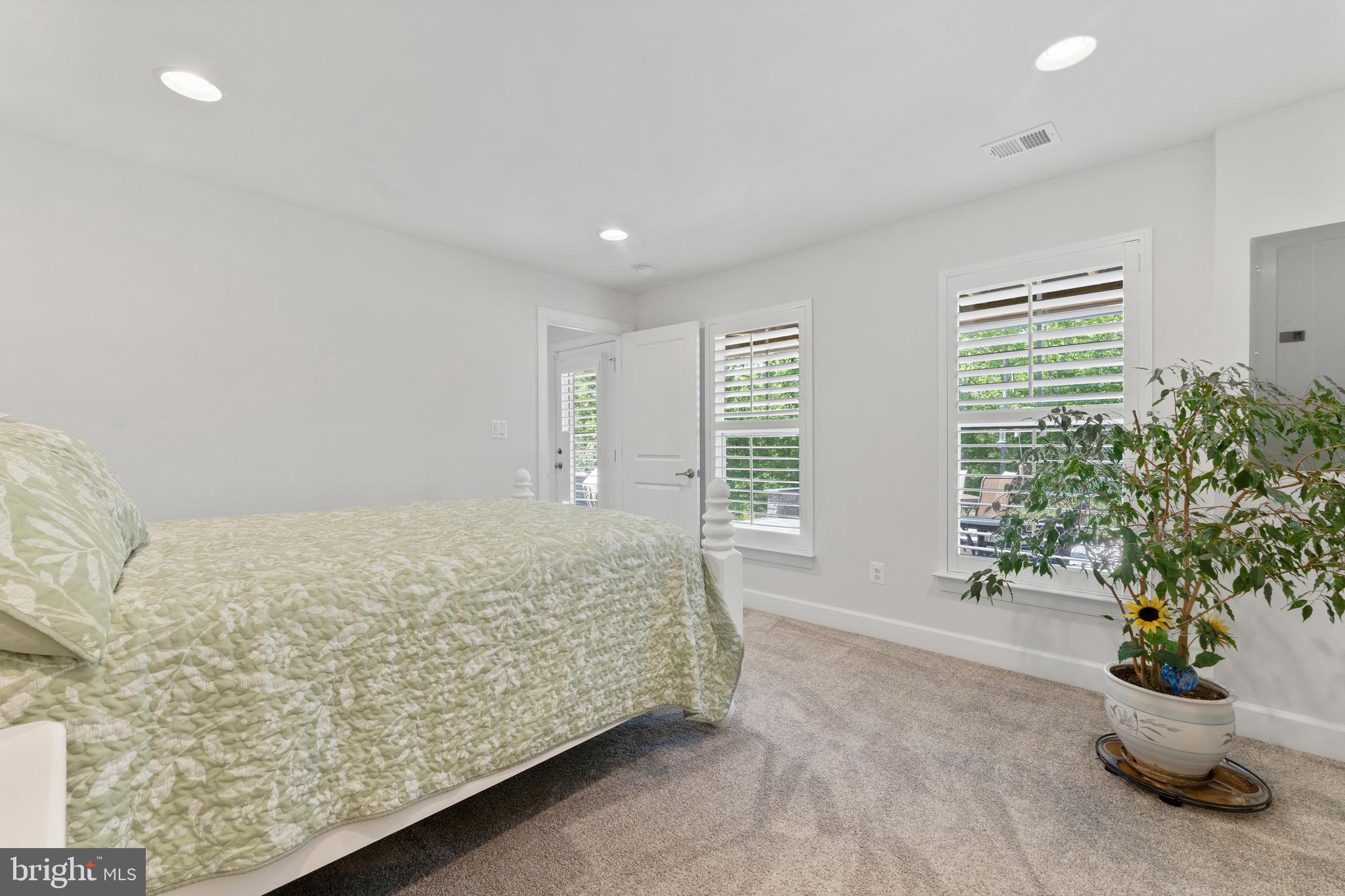 EMBREY MILL - Residential