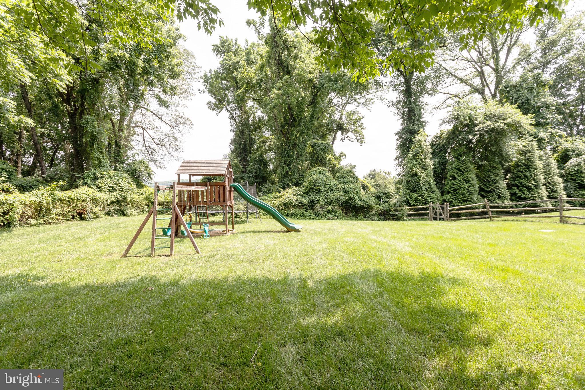 ASHWOOD - Residential