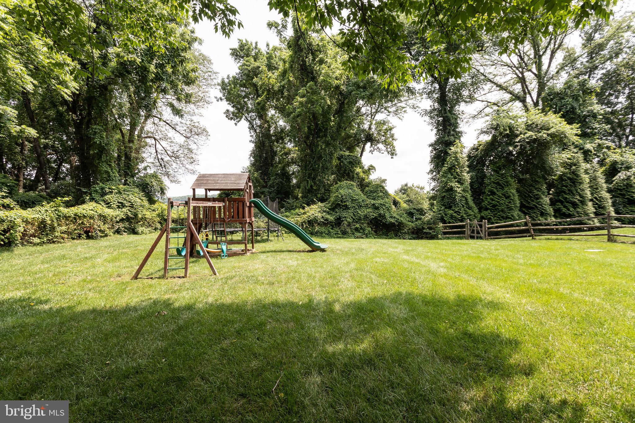 ASHWOOD - Residential