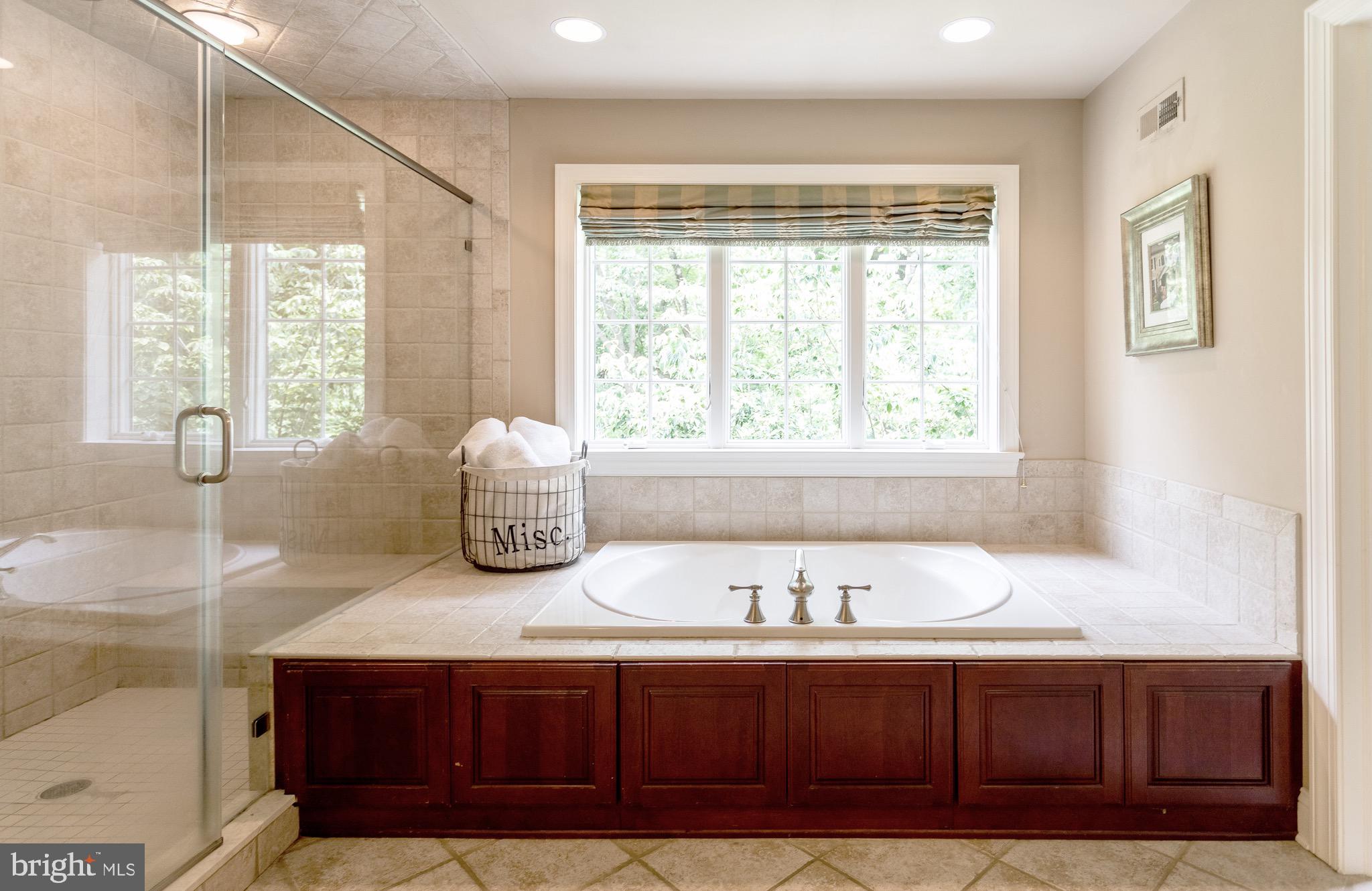 ASHWOOD - Residential