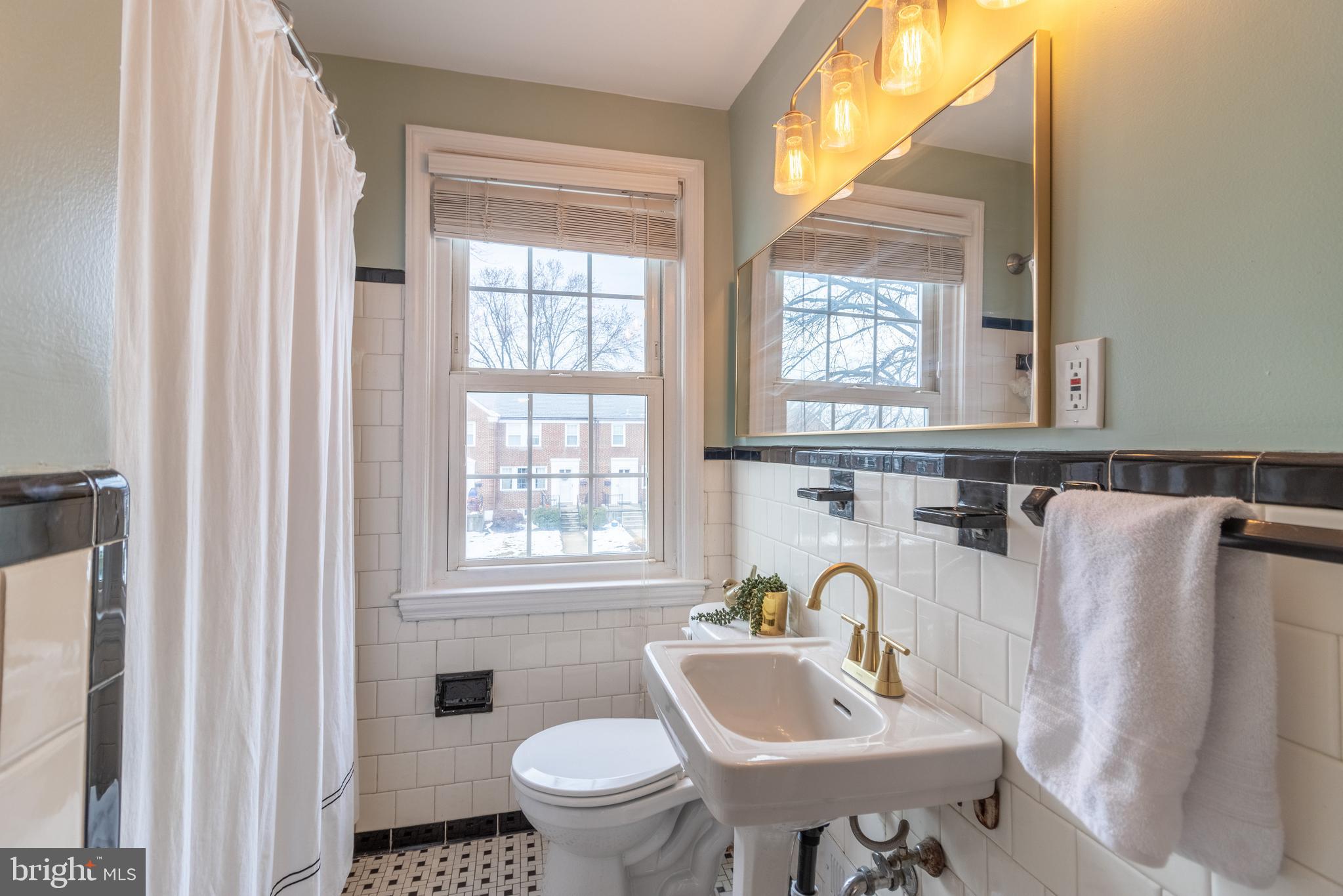 ACADEMY HEIGHTS - Residential