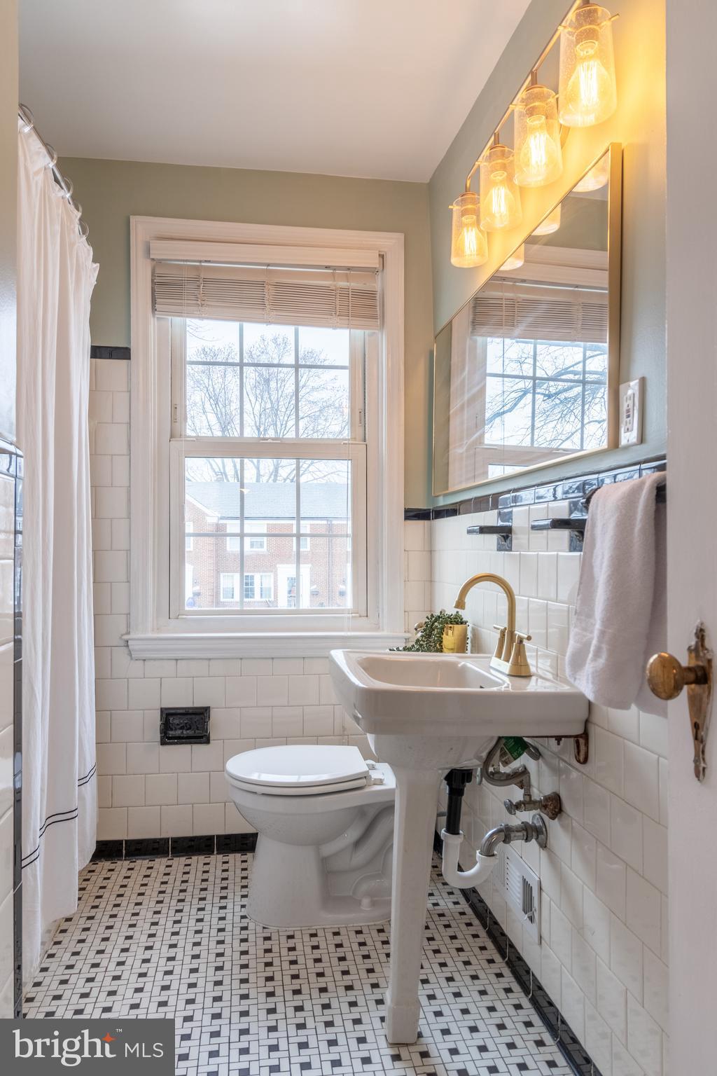 ACADEMY HEIGHTS - Residential