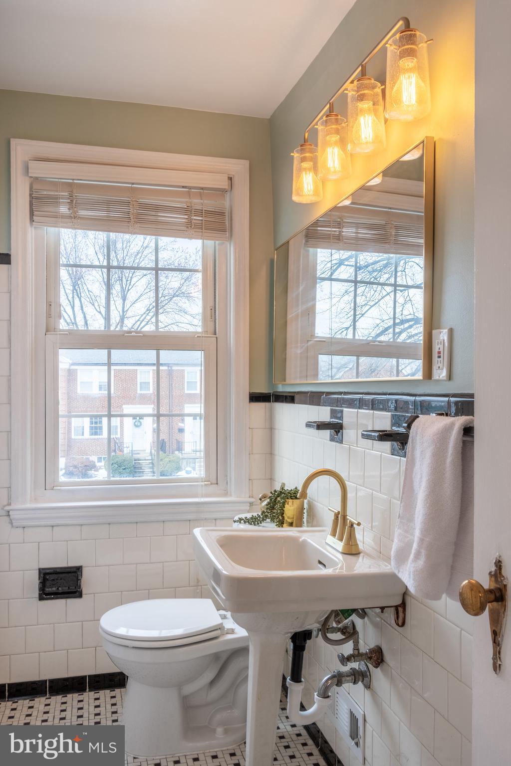 ACADEMY HEIGHTS - Residential