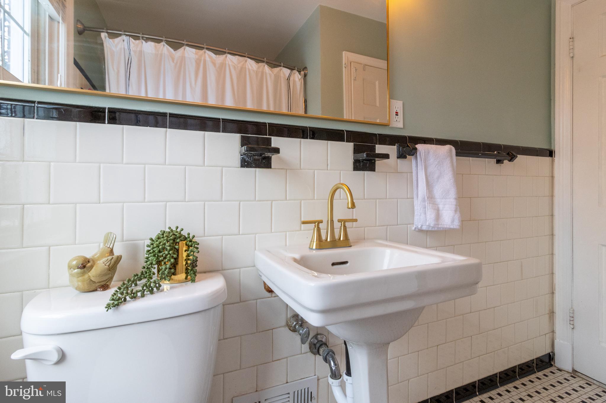 ACADEMY HEIGHTS - Residential