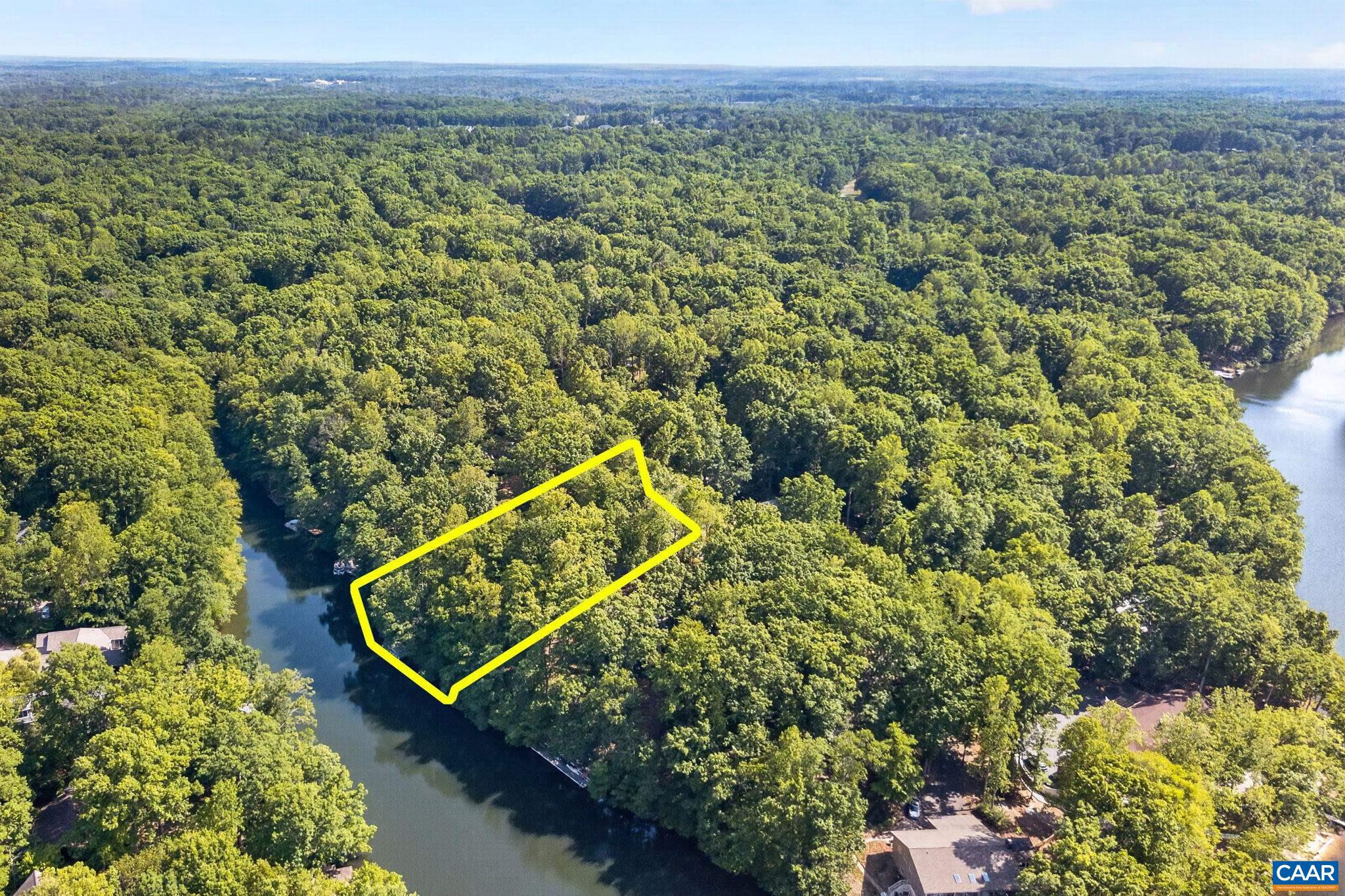 LAKE MONTICELLO - Residential