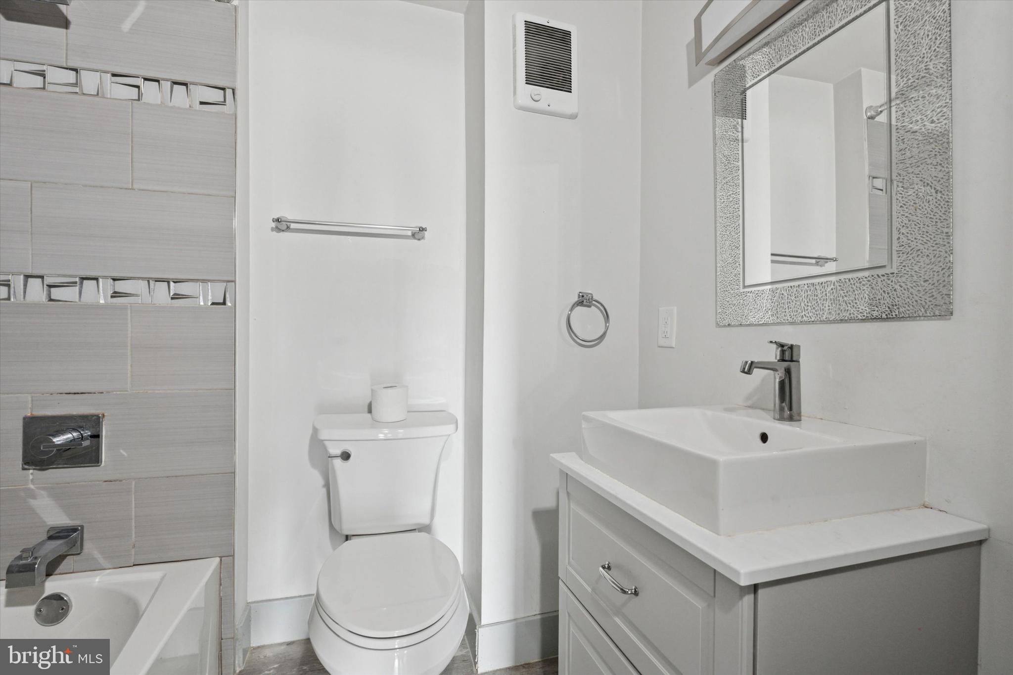 FRANCISVILLE - Residential Income