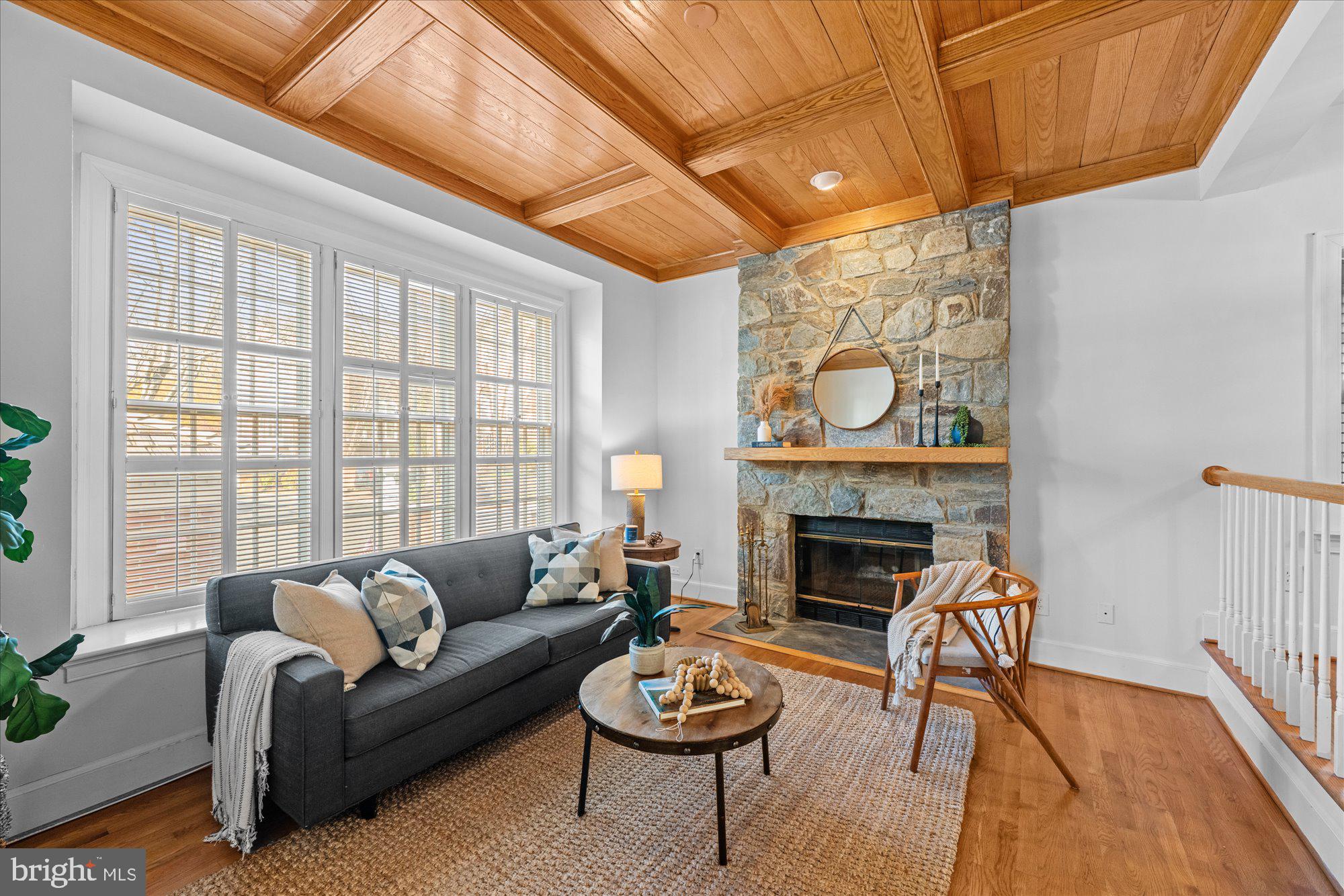 8025 RISING RIDGE ROAD