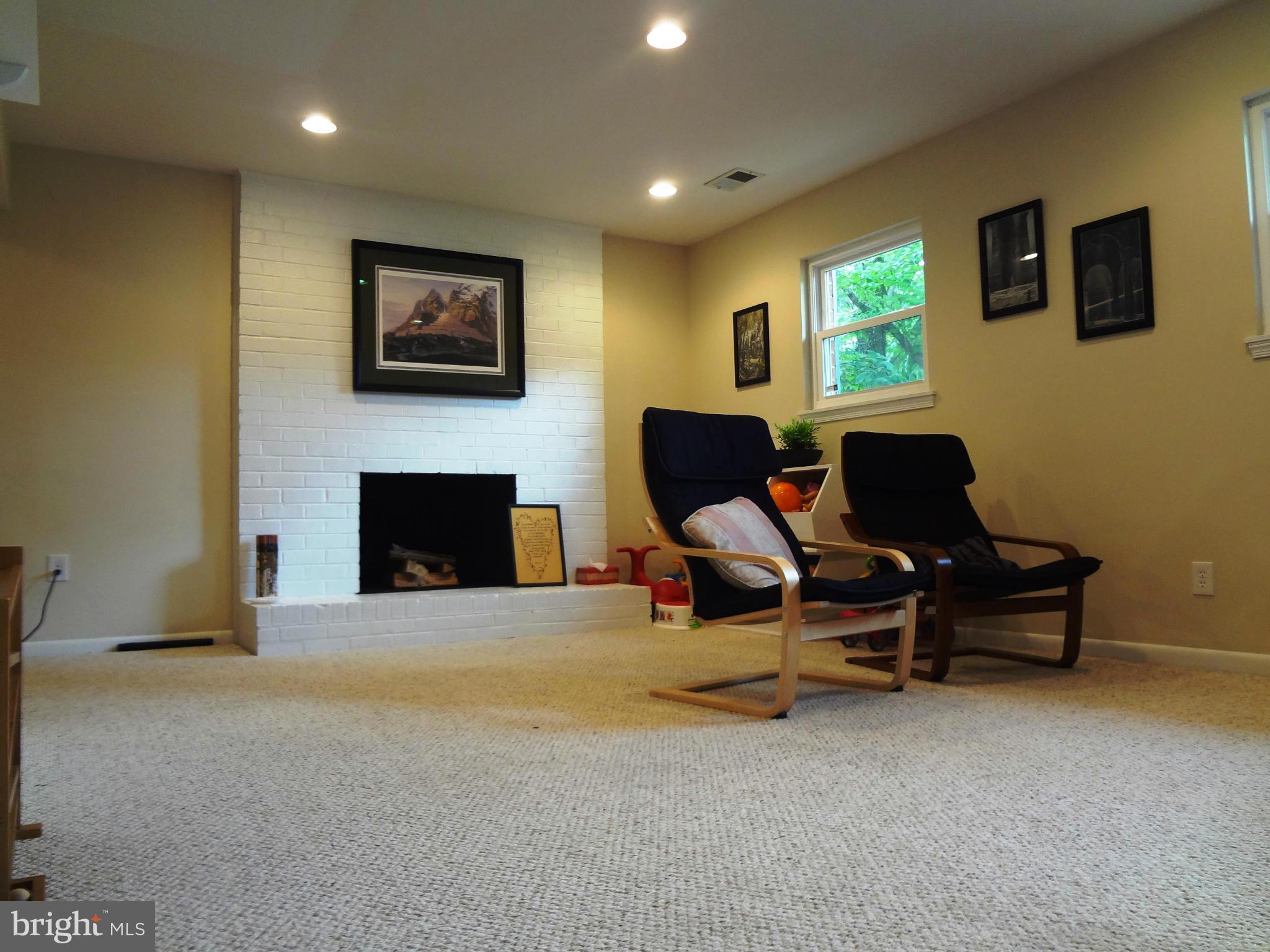 POINT OF WOODS - Residential