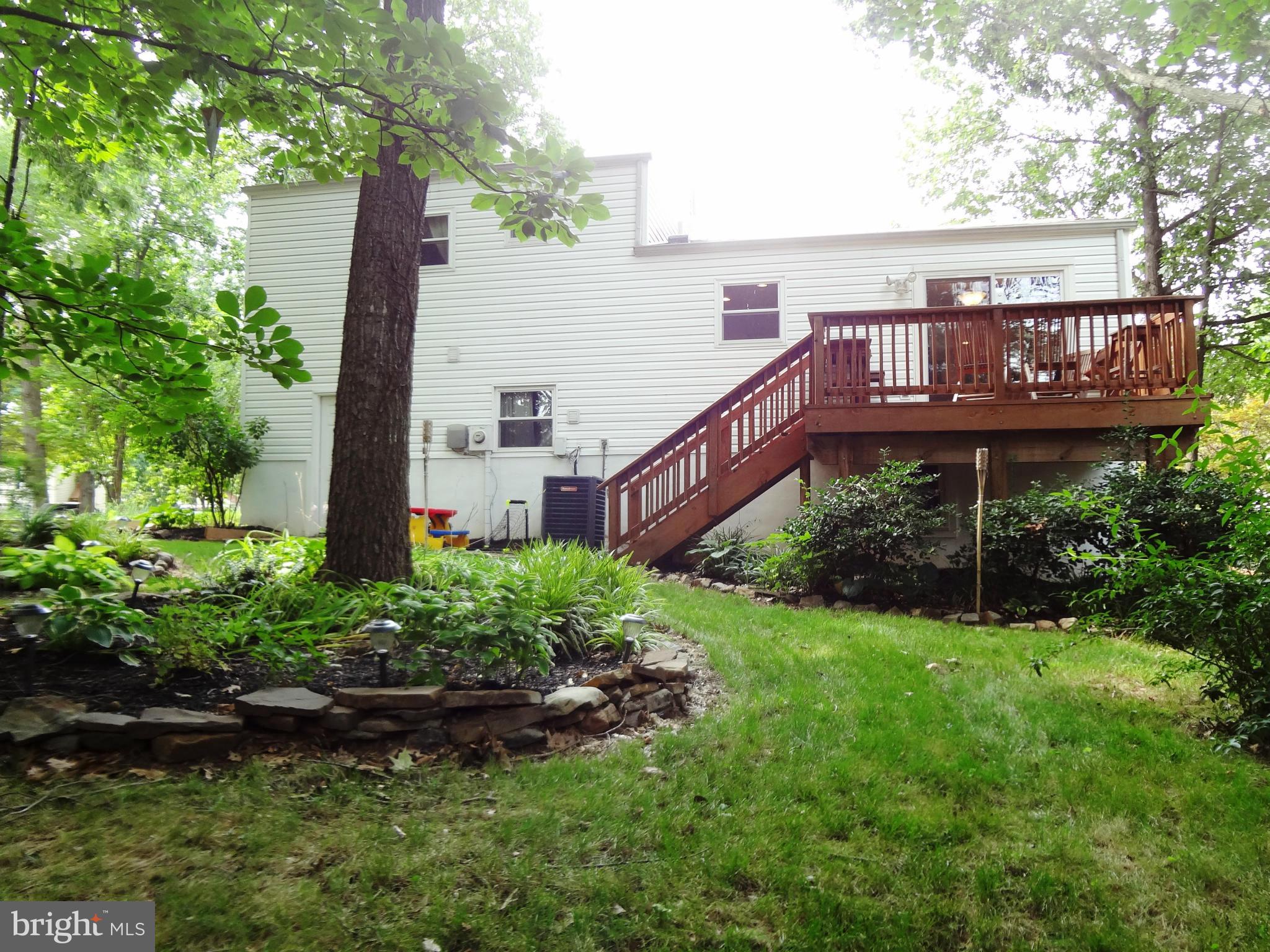 POINT OF WOODS - Residential