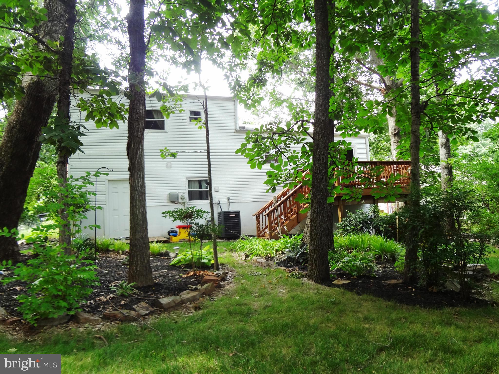 POINT OF WOODS - Residential