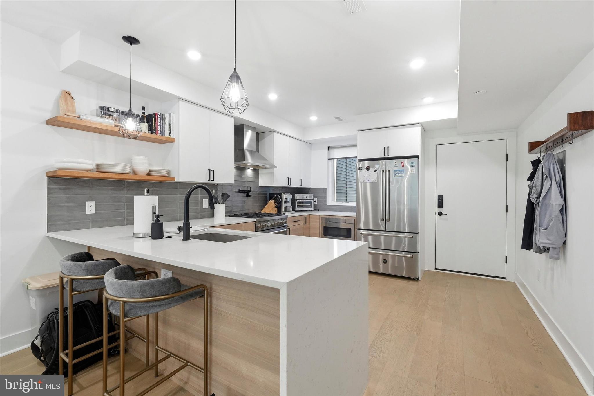 705 S 19TH STREET 707 6