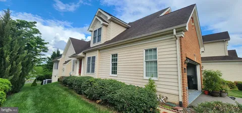 22862 Quante Square, Ashburn, VA MLS: VALO2096110