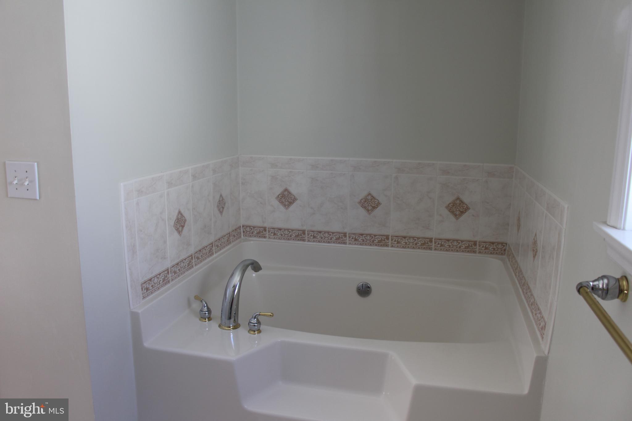 WIDEWATER VILLAGE - Residential Lease