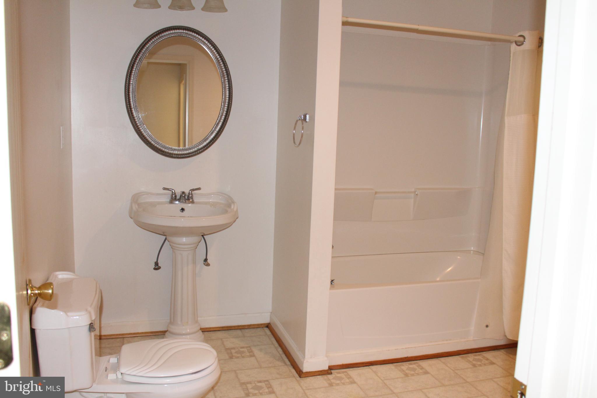 WIDEWATER VILLAGE - Residential Lease