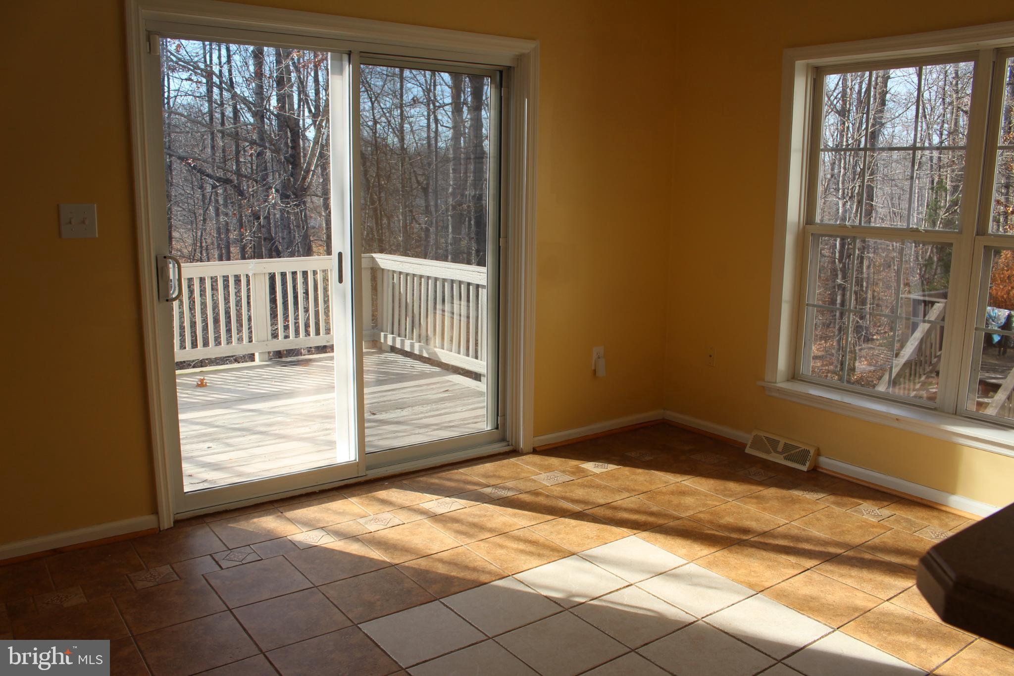 WIDEWATER VILLAGE - Residential Lease