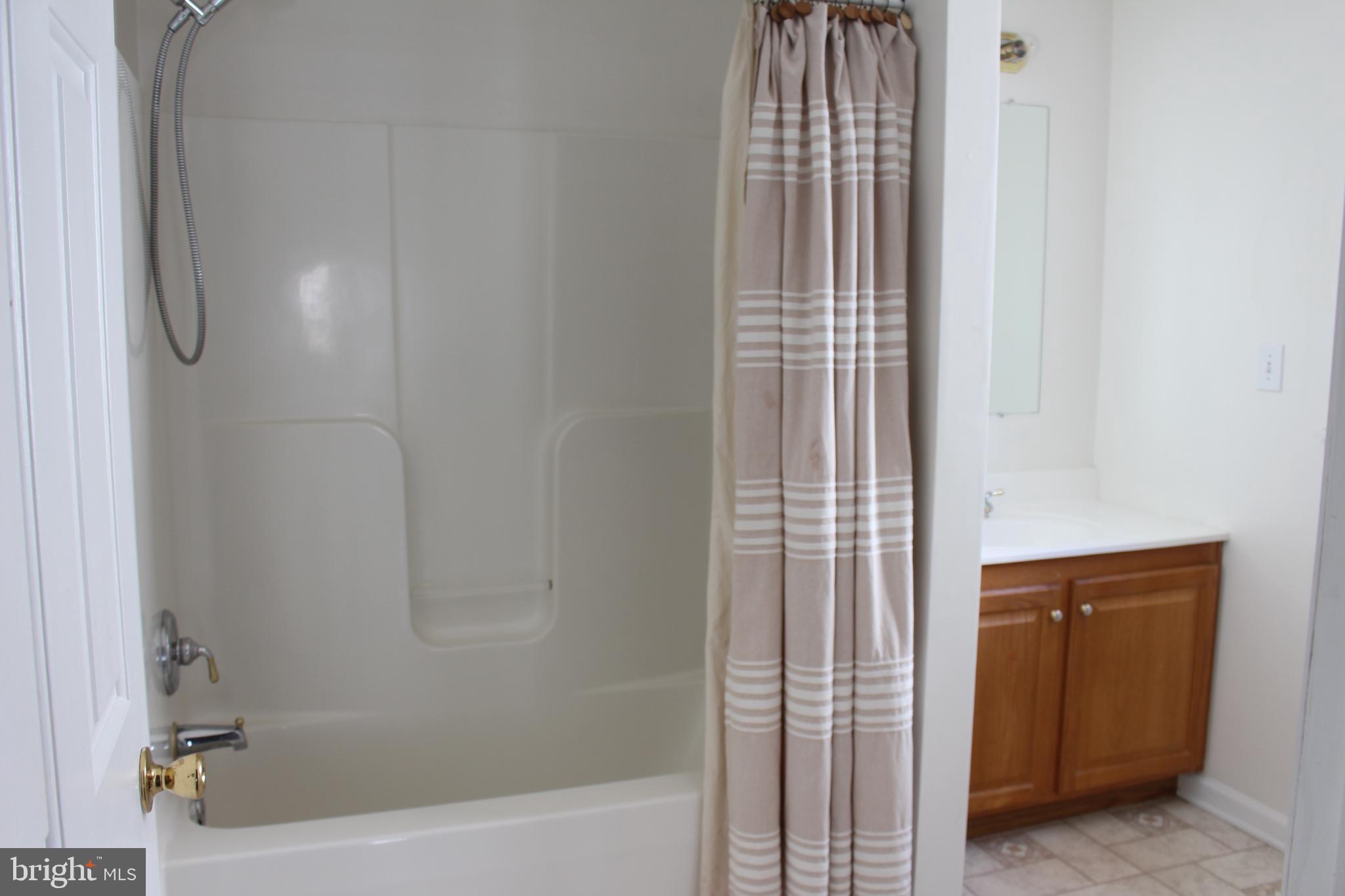 WIDEWATER VILLAGE - Residential Lease