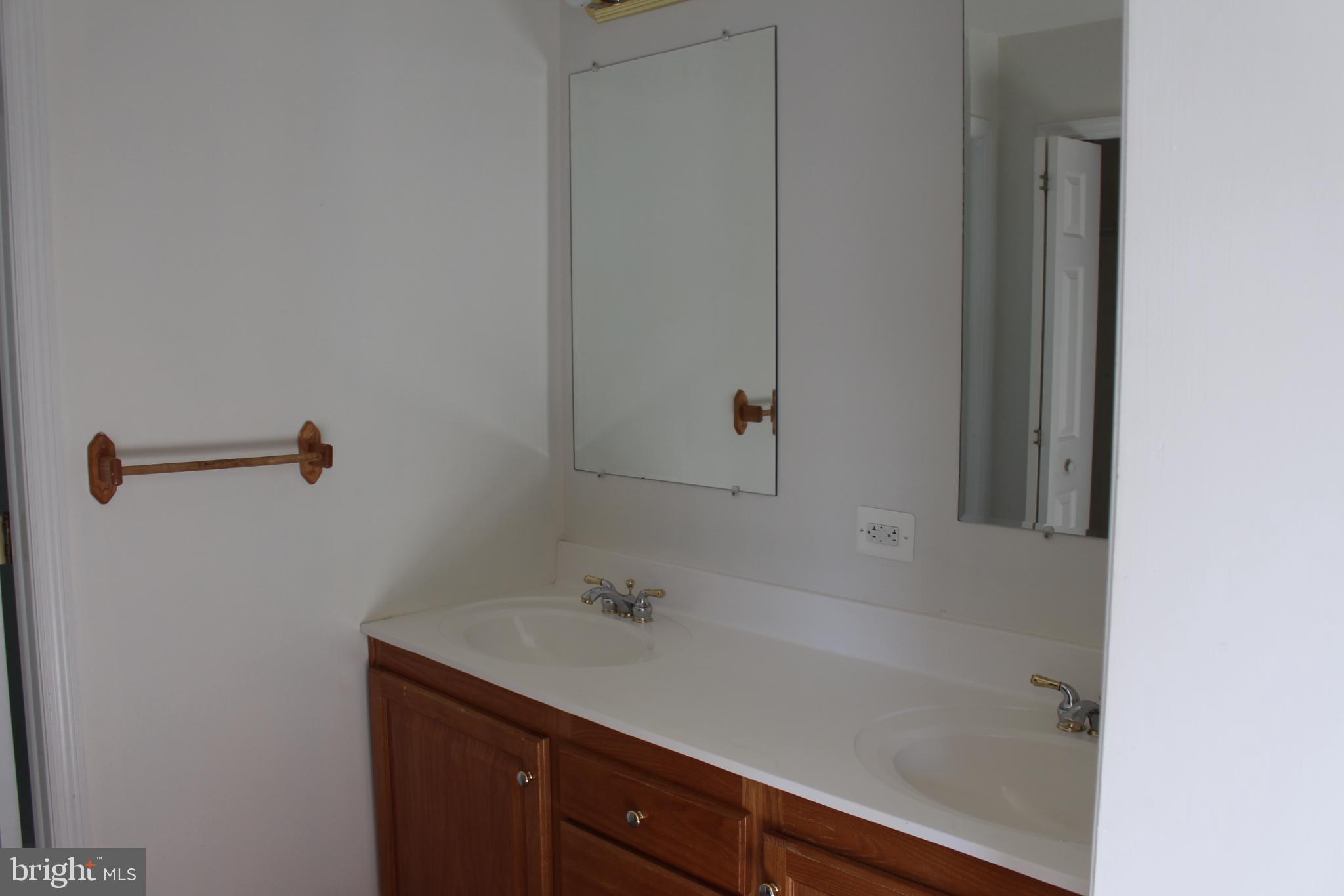 WIDEWATER VILLAGE - Residential Lease