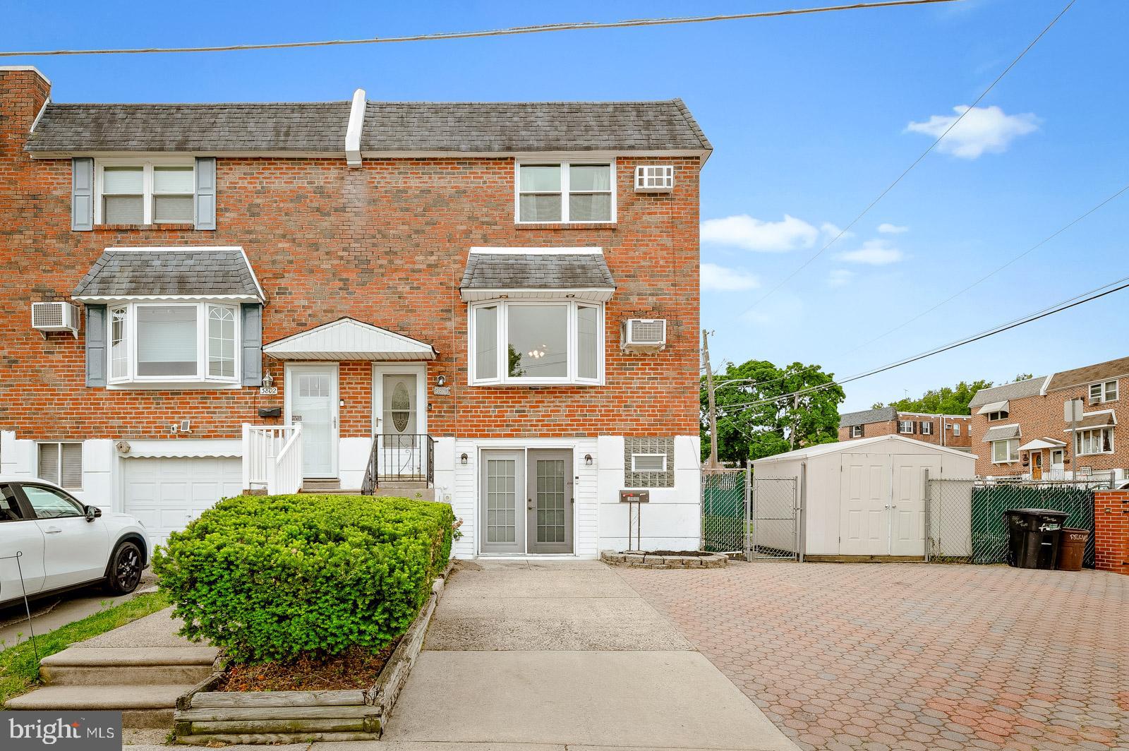 MODENA PARK - Residential