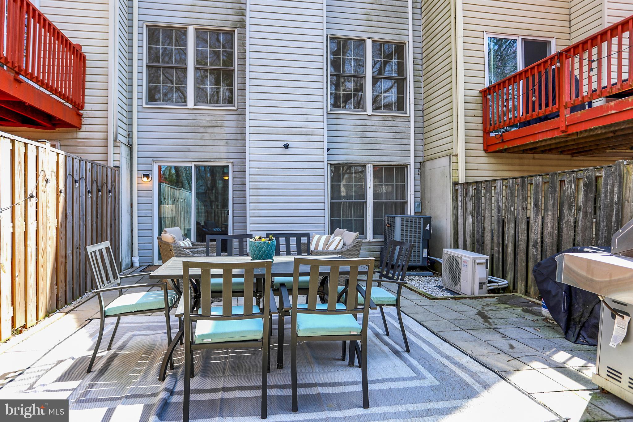 WHITE OAK - Residential