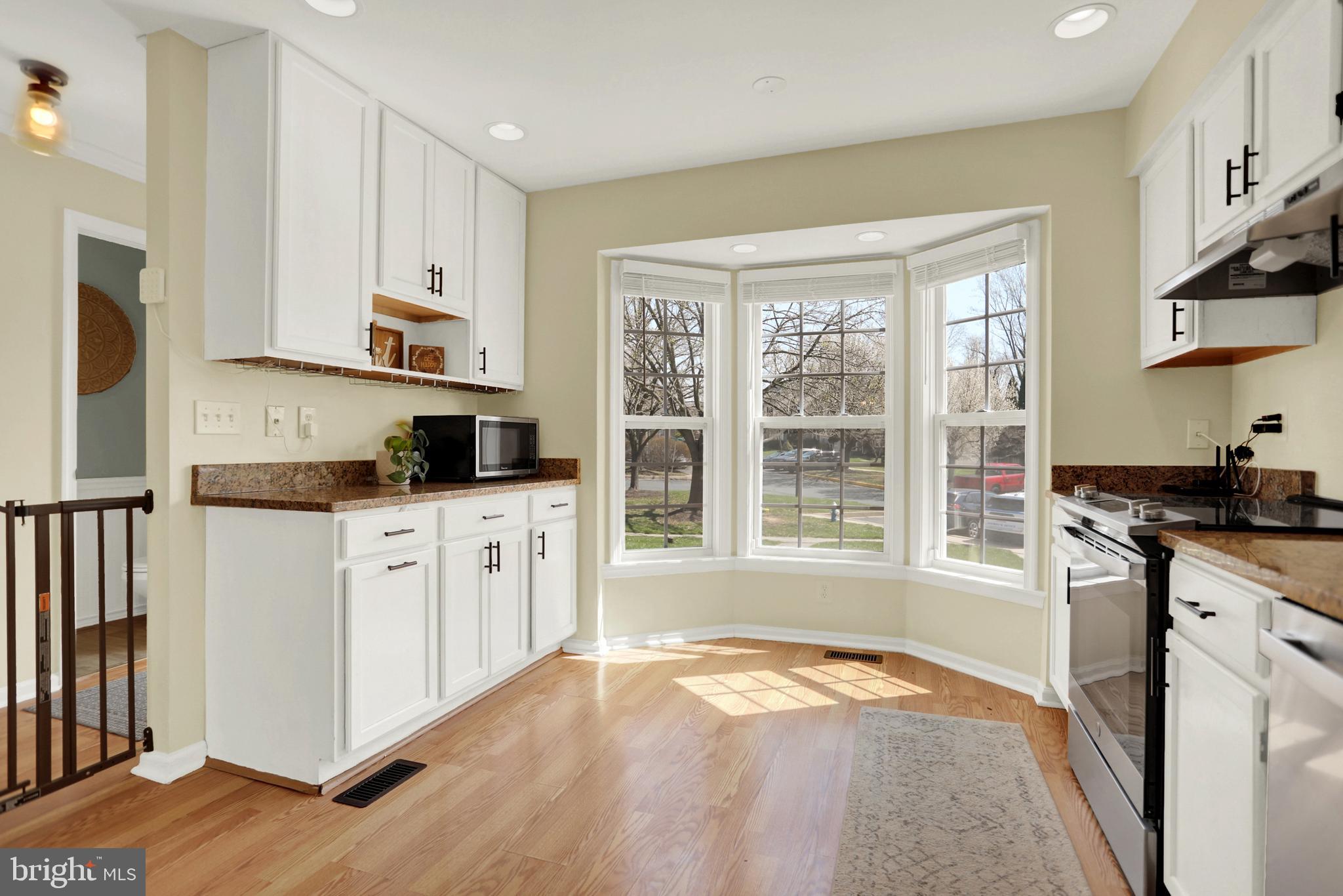 WHITE OAK - Residential