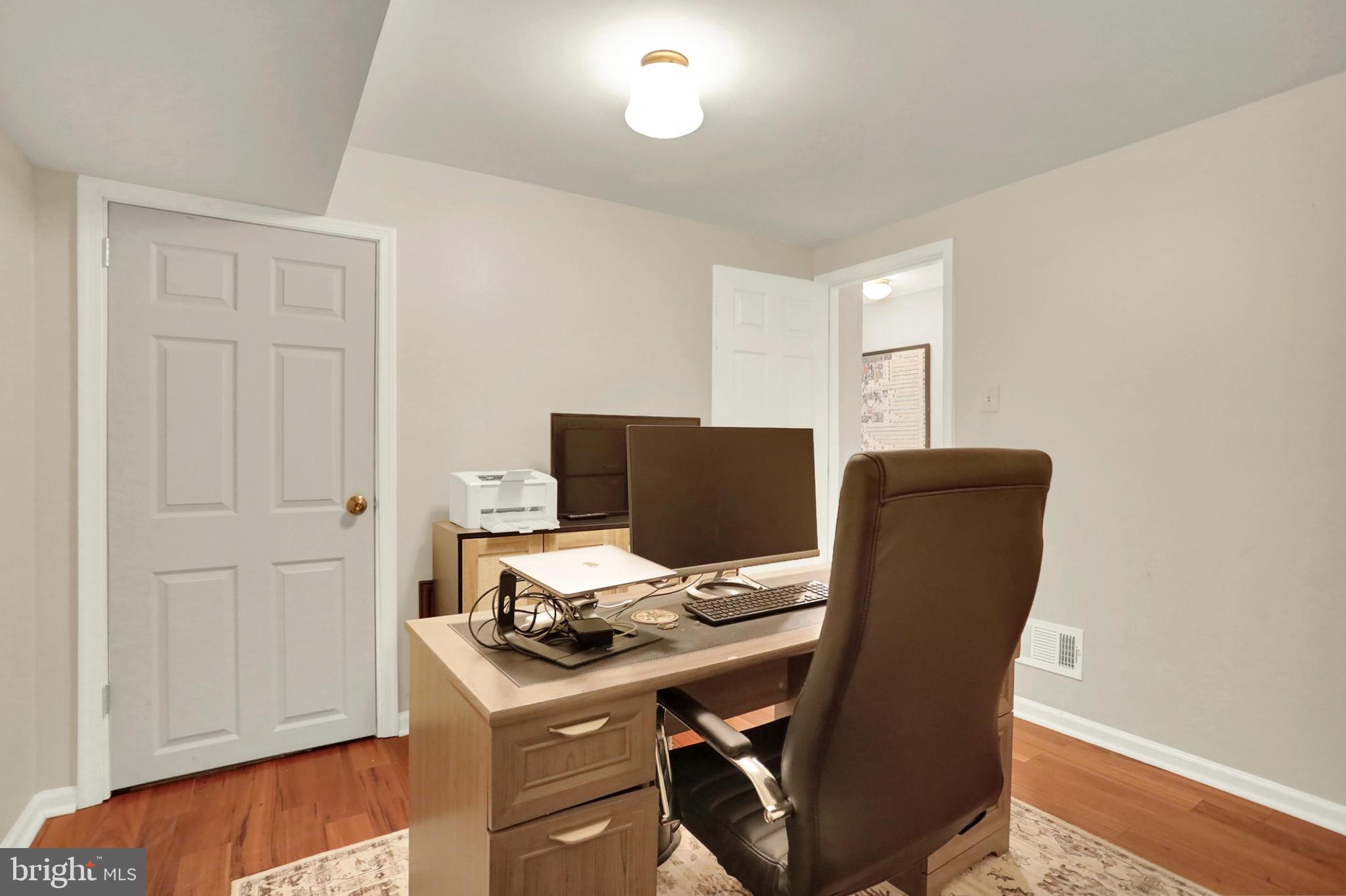 WHITE OAK - Residential