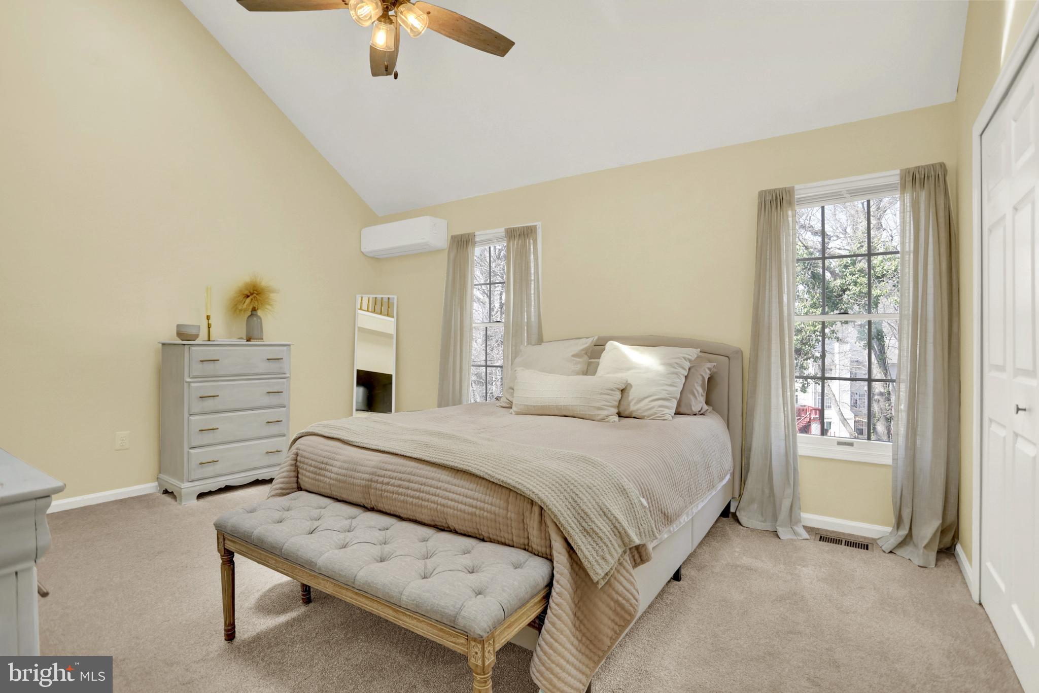 WHITE OAK - Residential