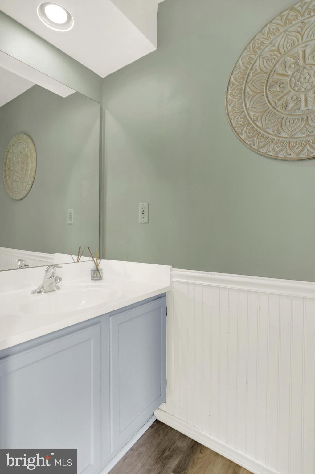 WHITE OAK - Residential