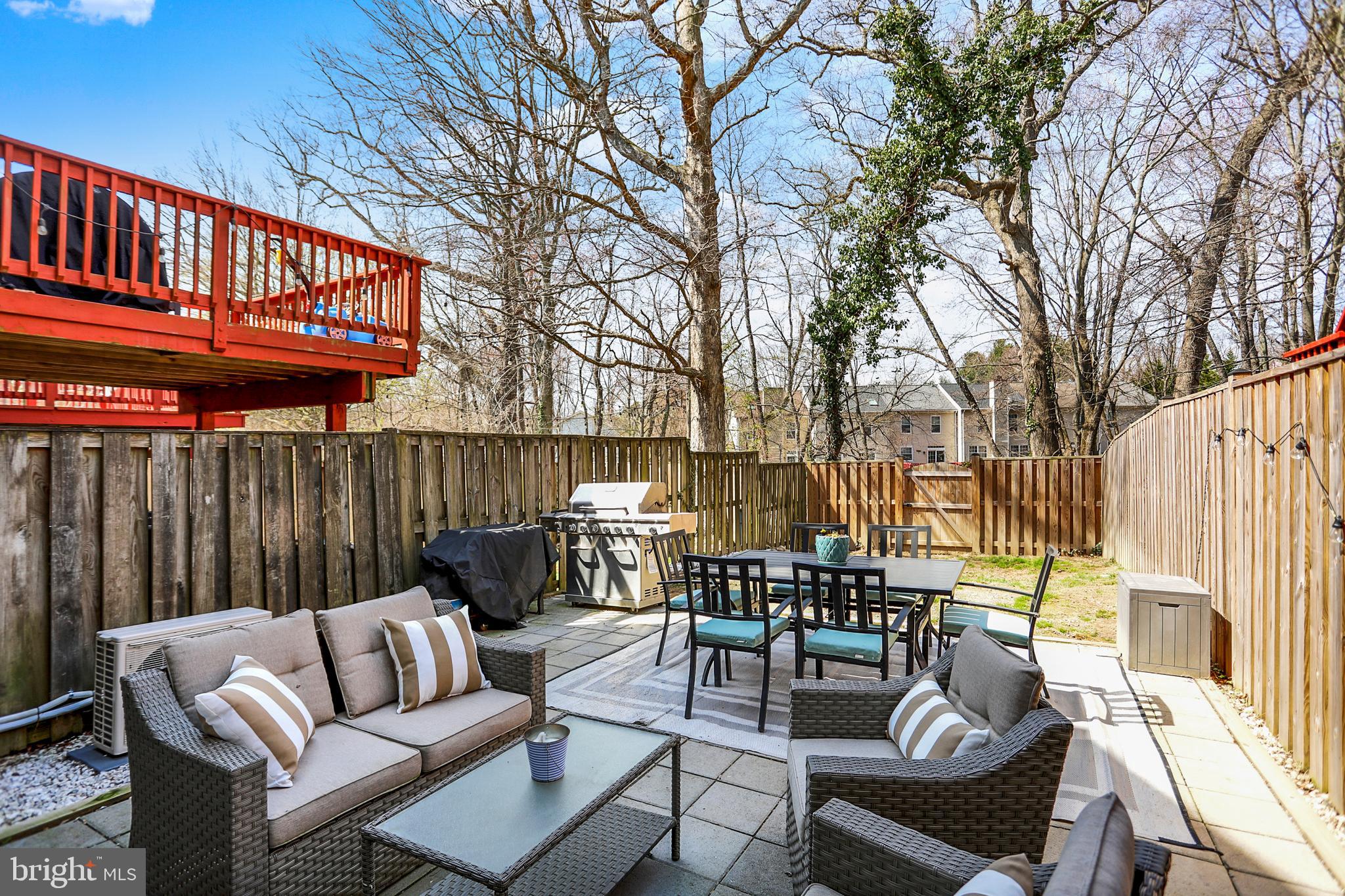 WHITE OAK - Residential