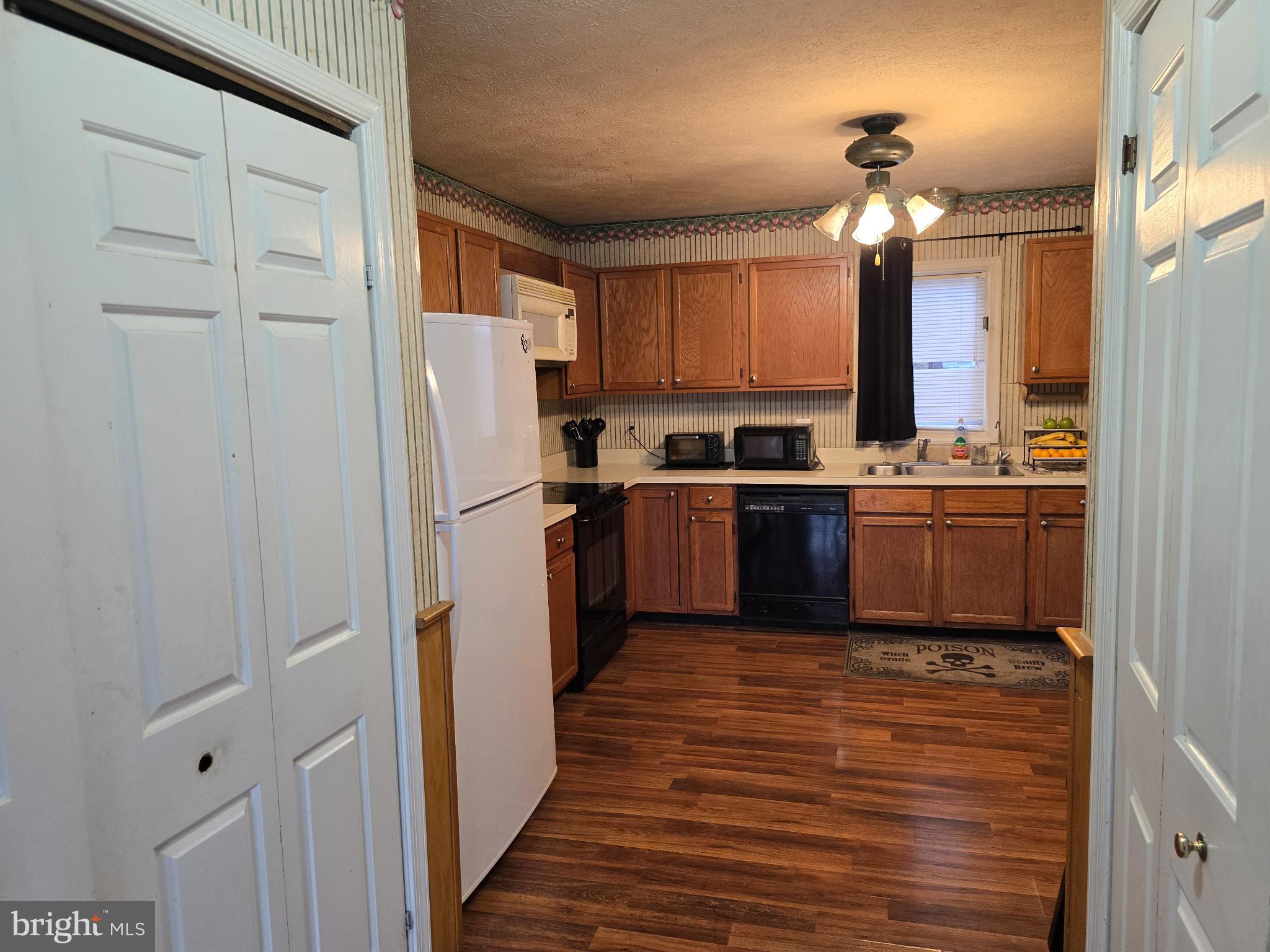 CARLISLE ESTATES - Residential