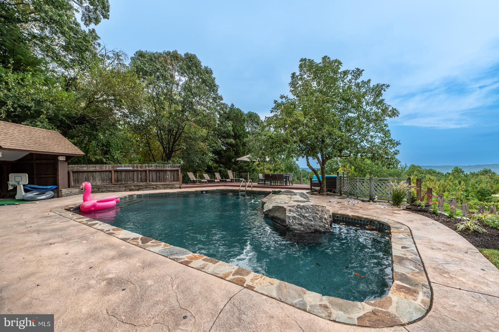 VALLEY FORGE MTN - Residential