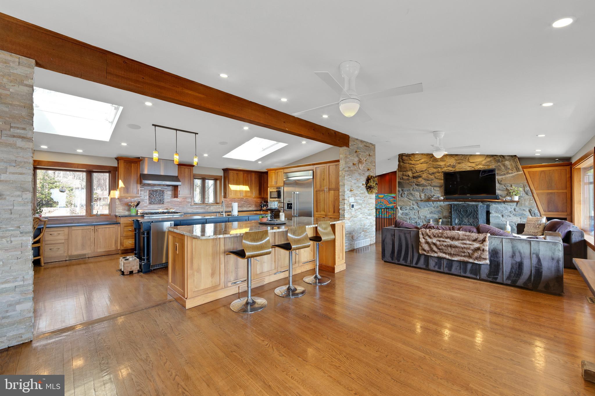 VALLEY FORGE MTN - Residential