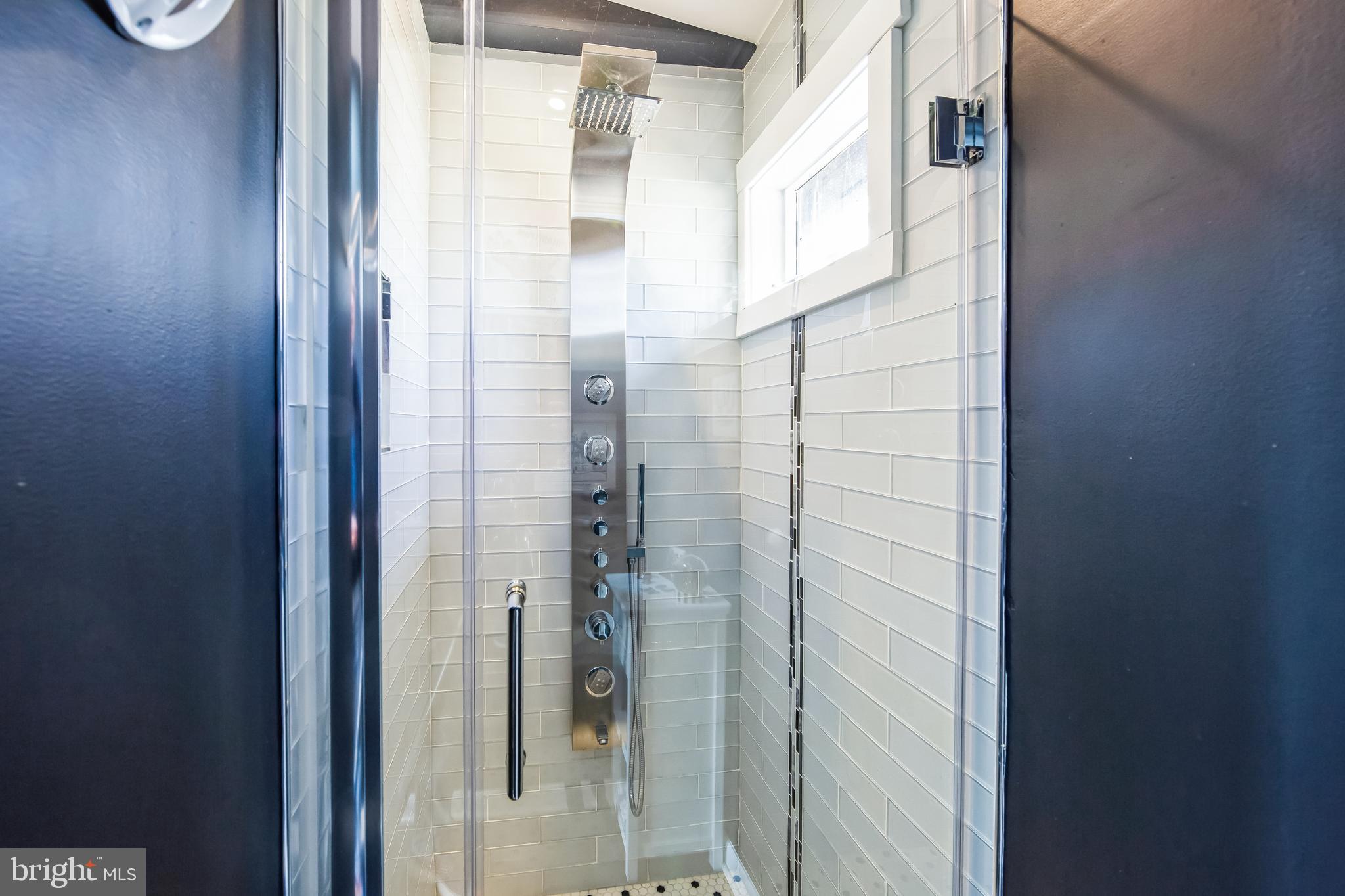 VALLEY FORGE MTN - Residential