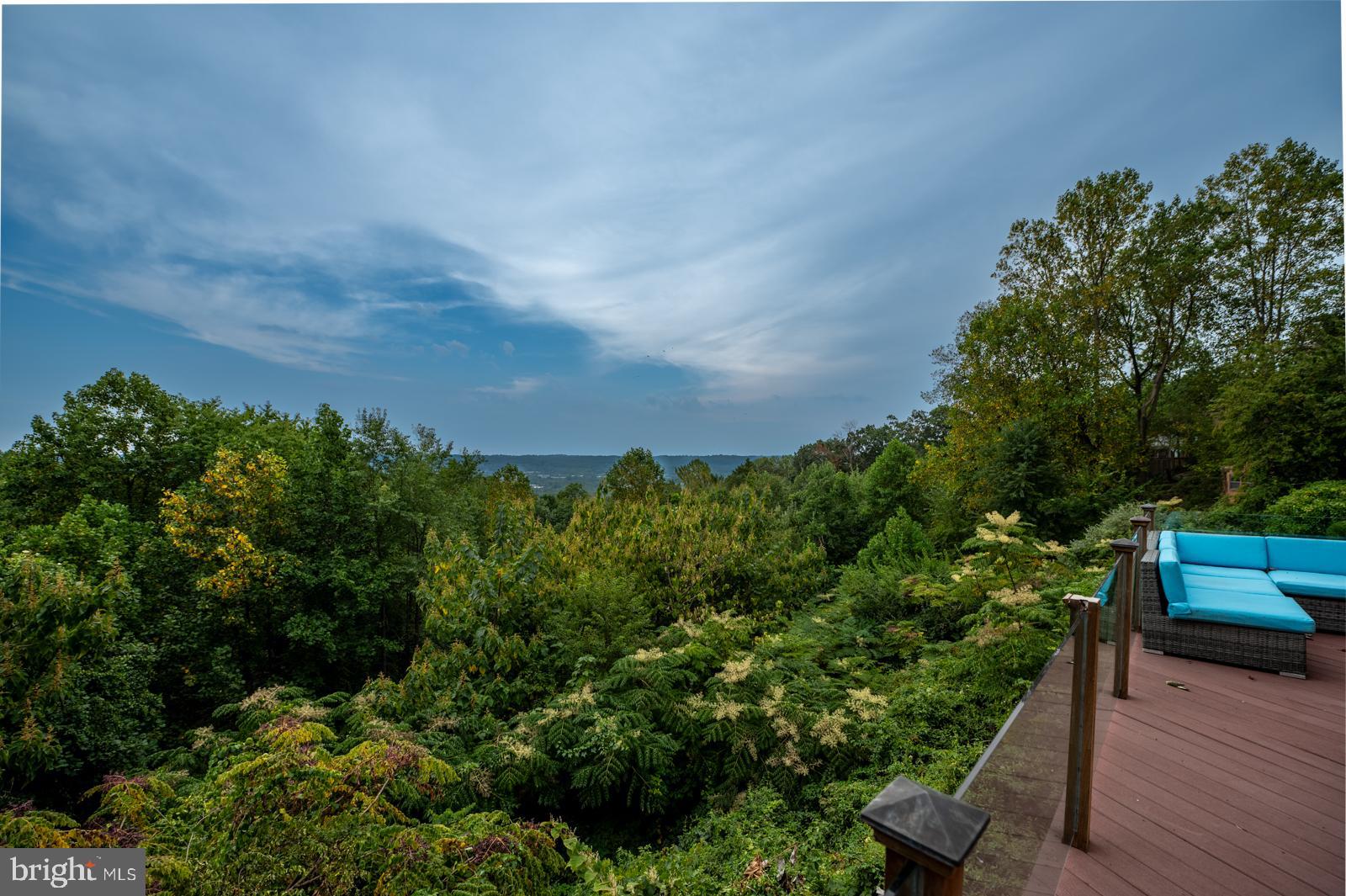 VALLEY FORGE MTN - Residential