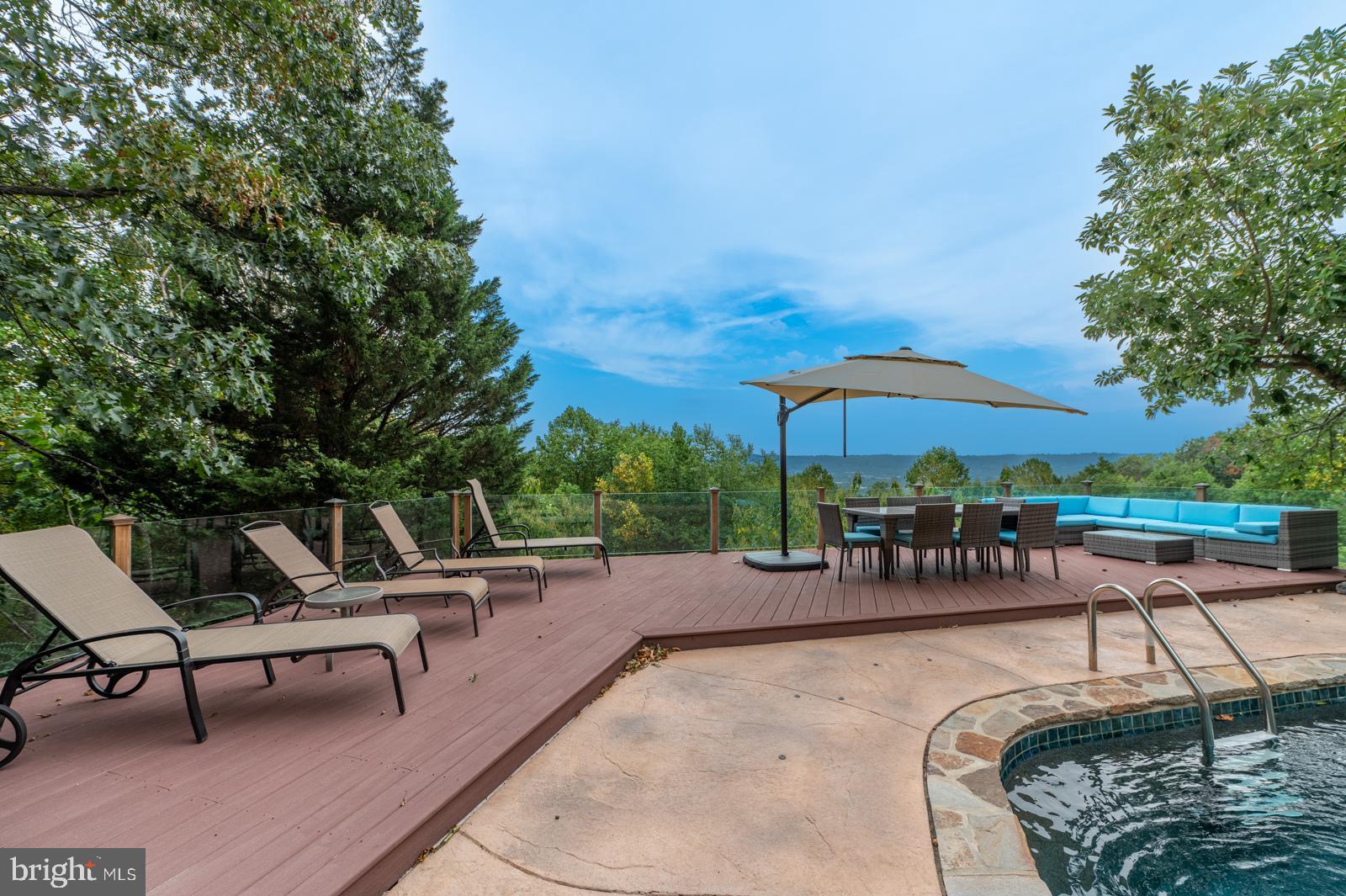 VALLEY FORGE MTN - Residential