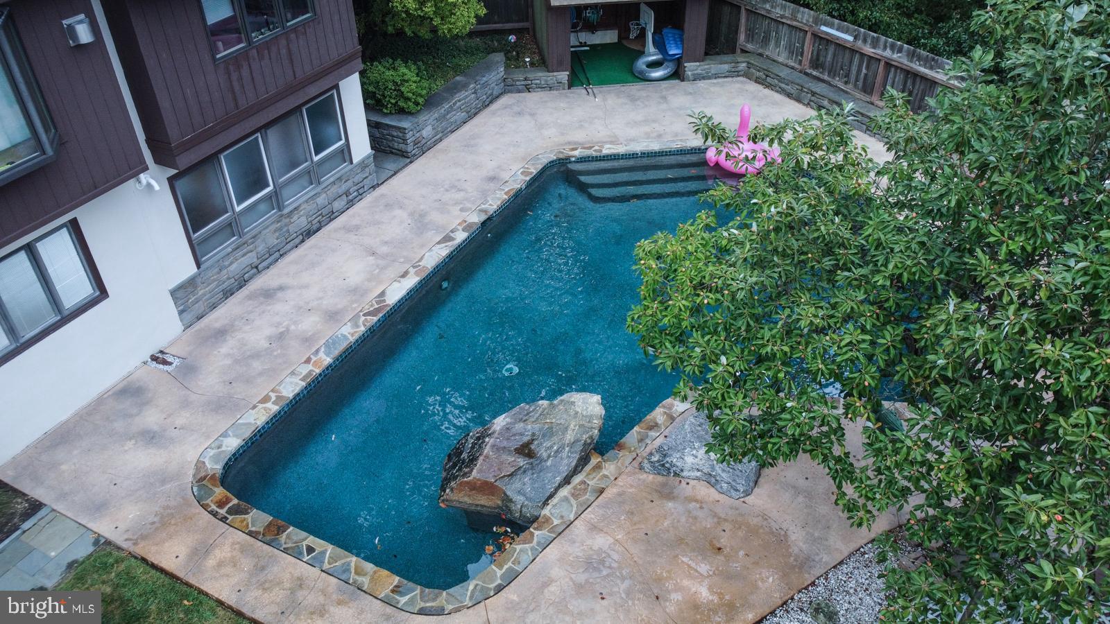 VALLEY FORGE MTN - Residential