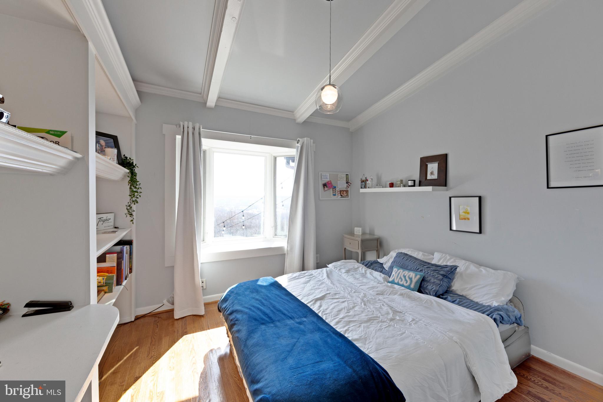 VALLEY FORGE MTN - Residential