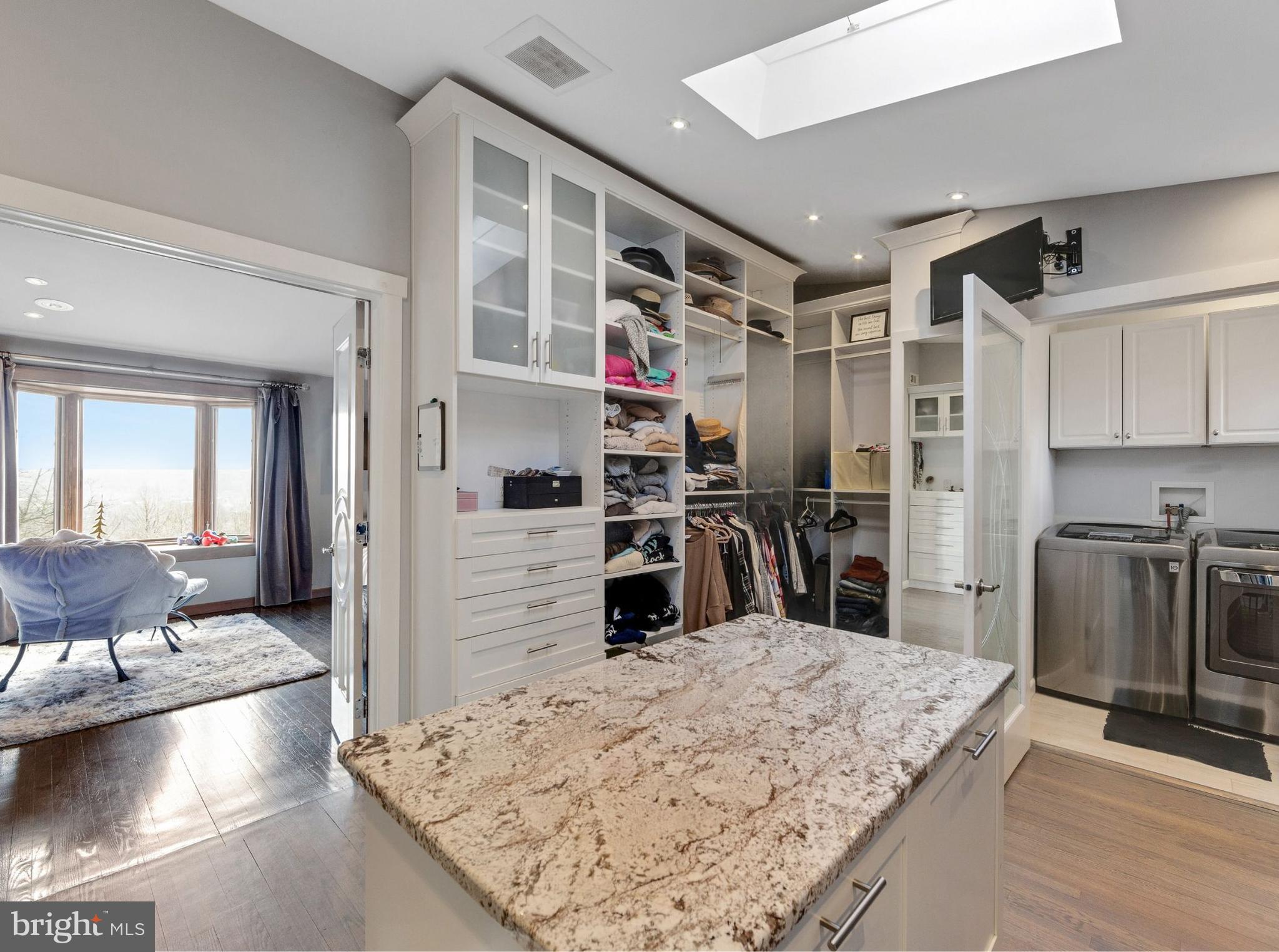 VALLEY FORGE MTN - Residential