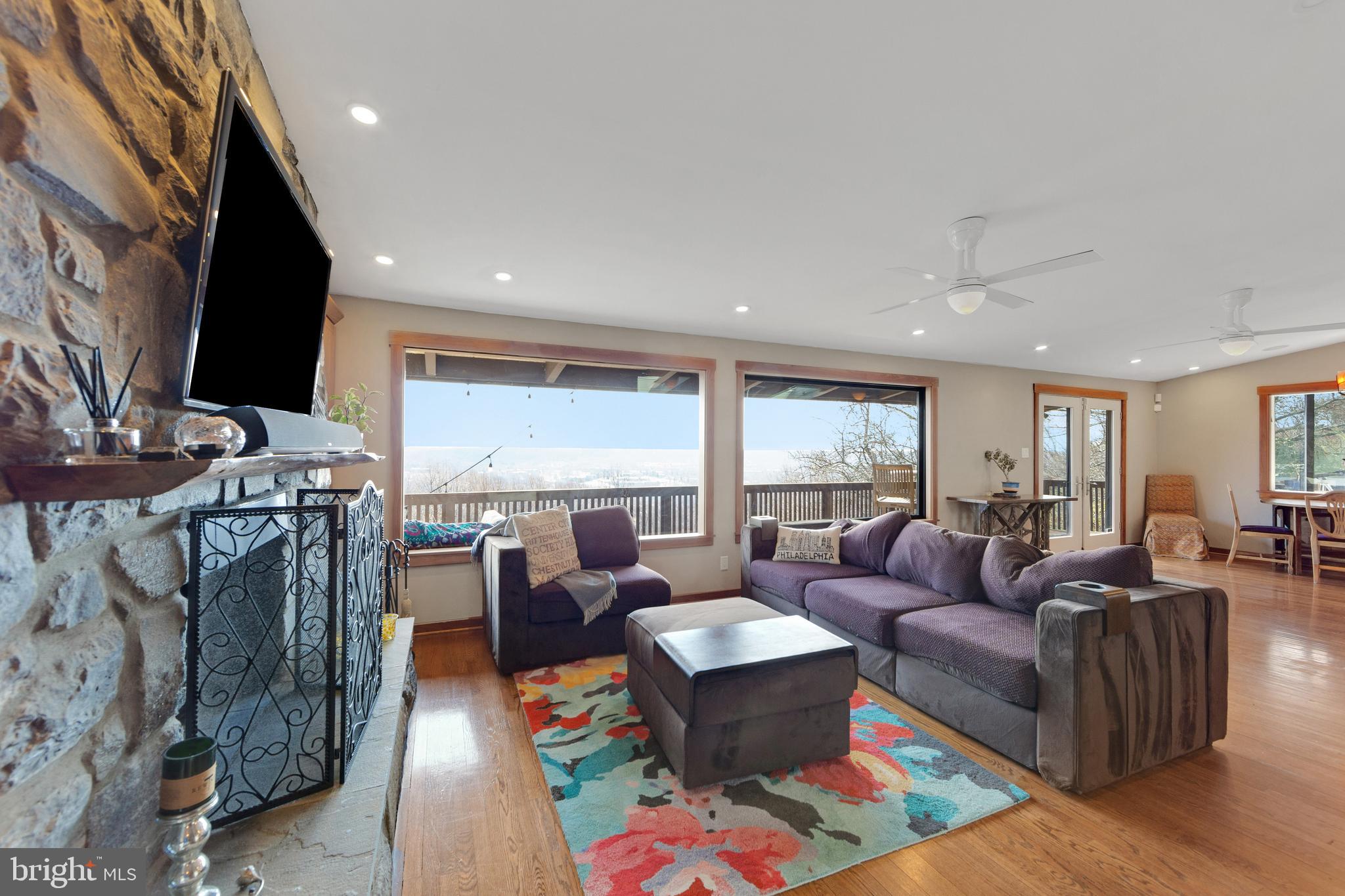 VALLEY FORGE MTN - Residential