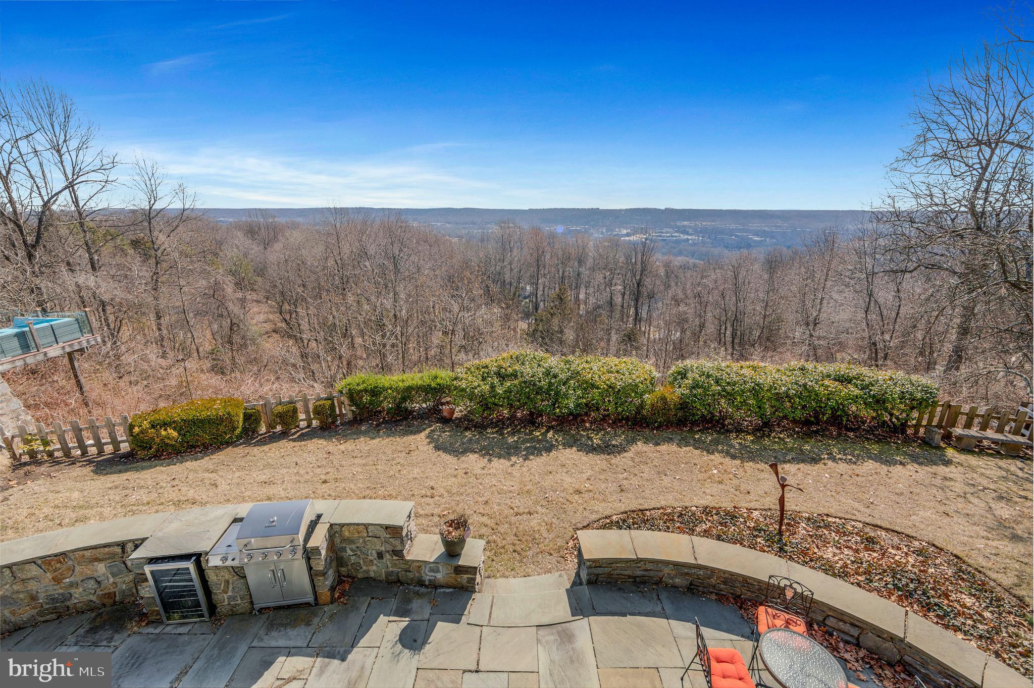 VALLEY FORGE MTN - Residential