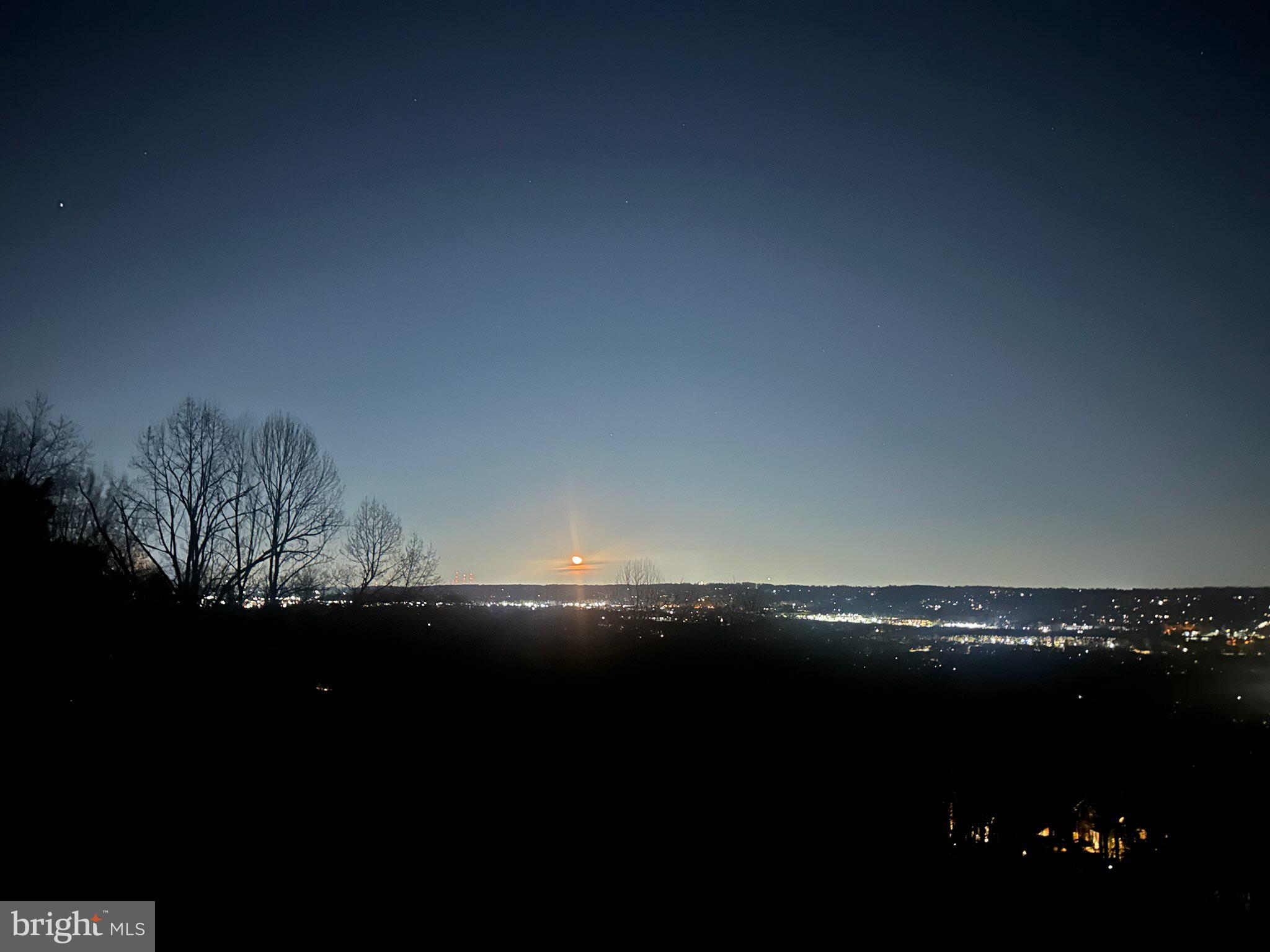 VALLEY FORGE MTN - Residential