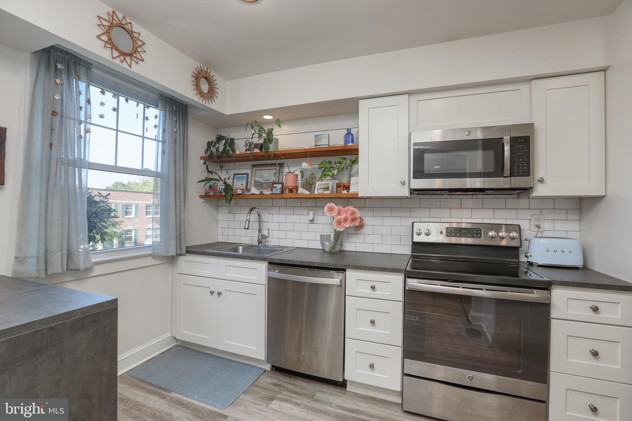 500 E LANCASTER AVENUE 126-A