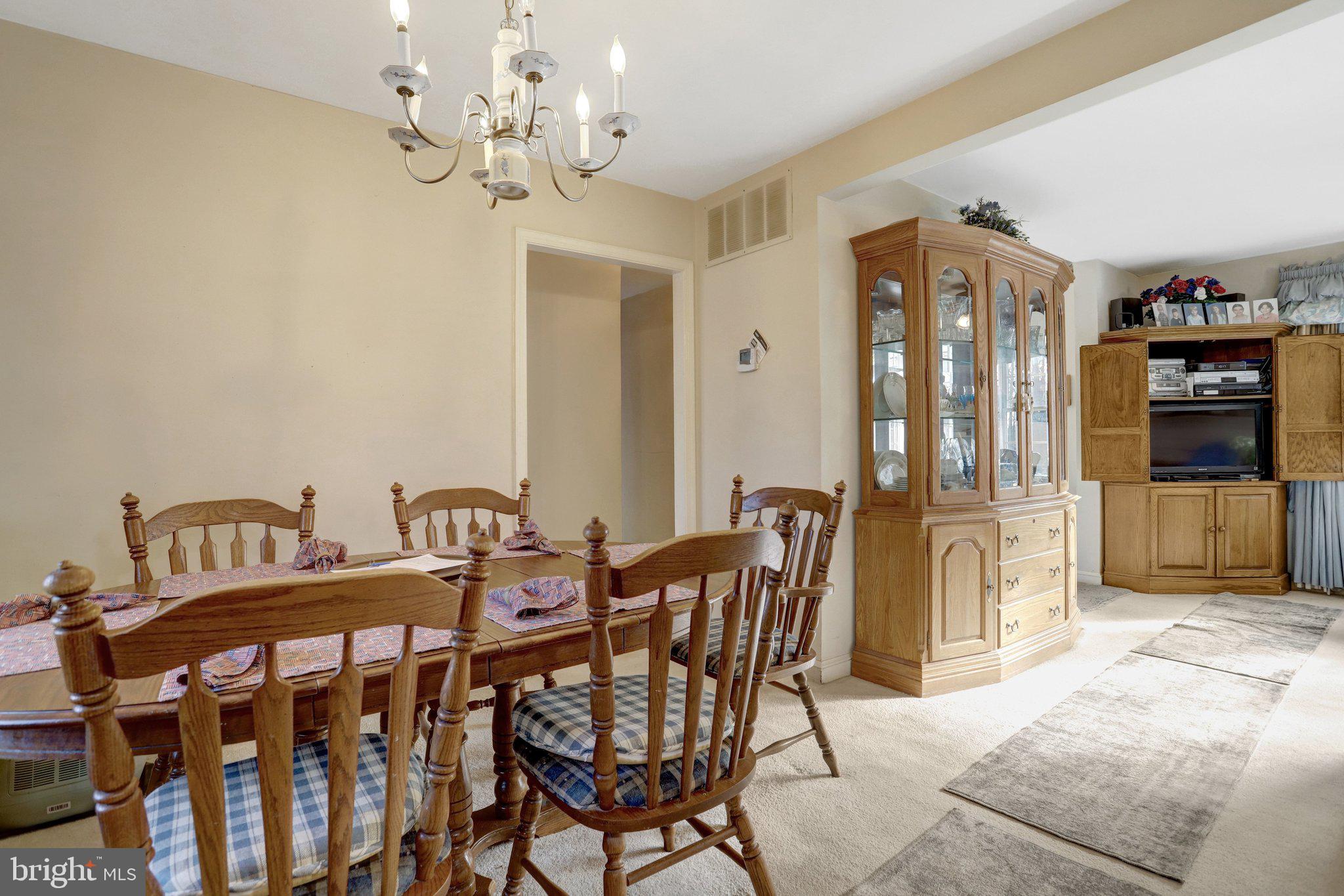 NORTH SPRINGFIELD - Residential