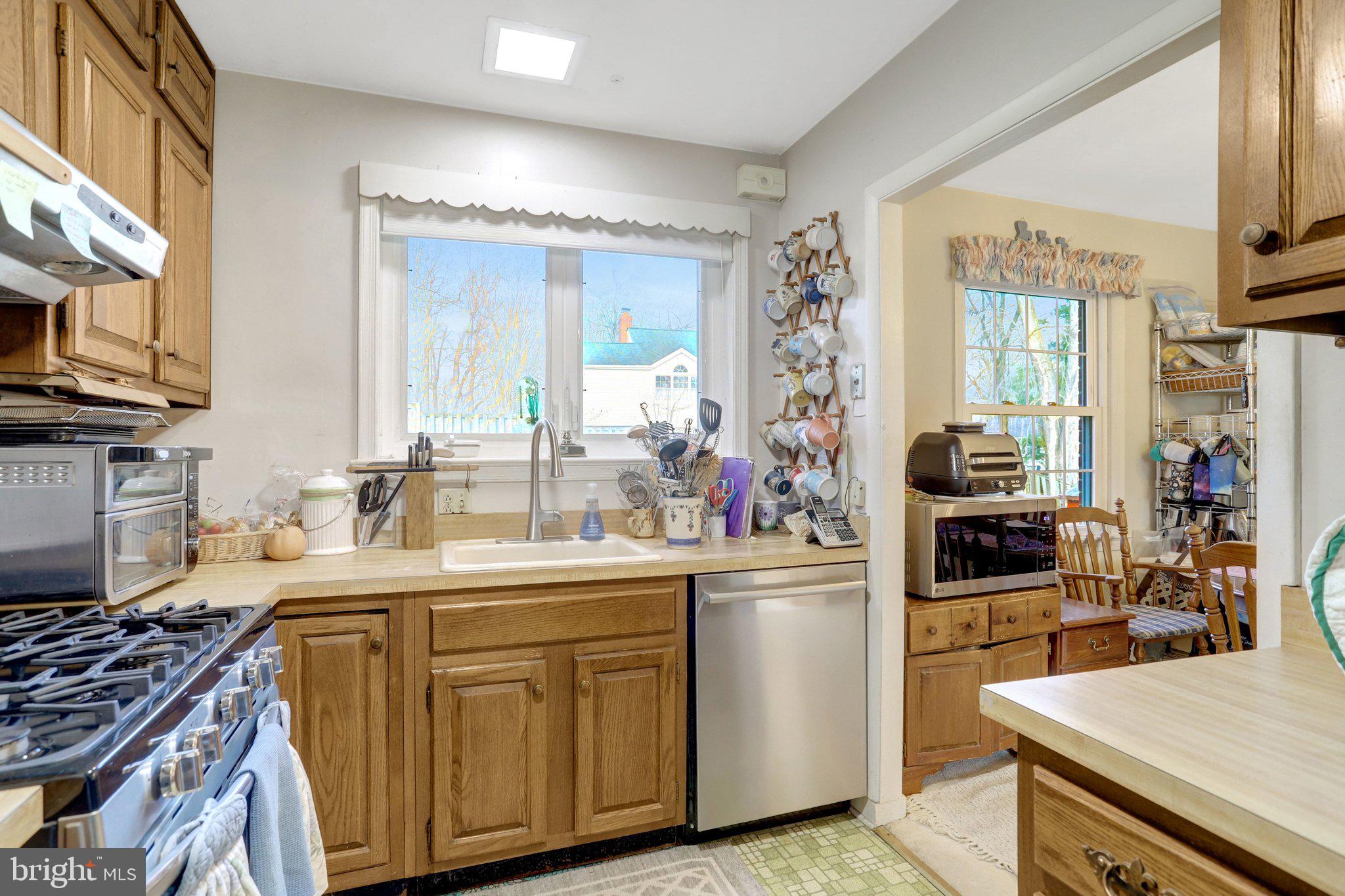 NORTH SPRINGFIELD - Residential