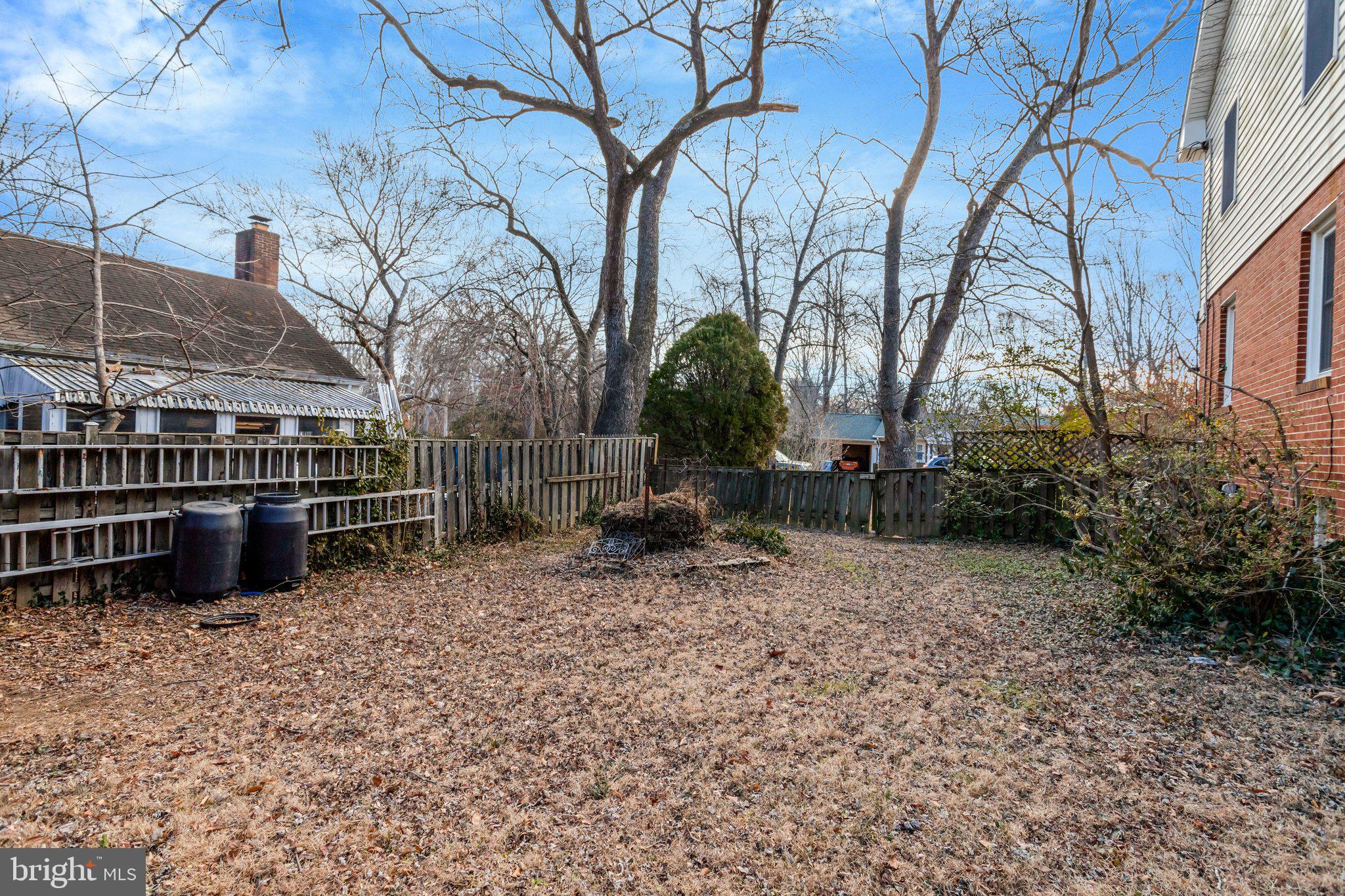 NORTH SPRINGFIELD - Residential