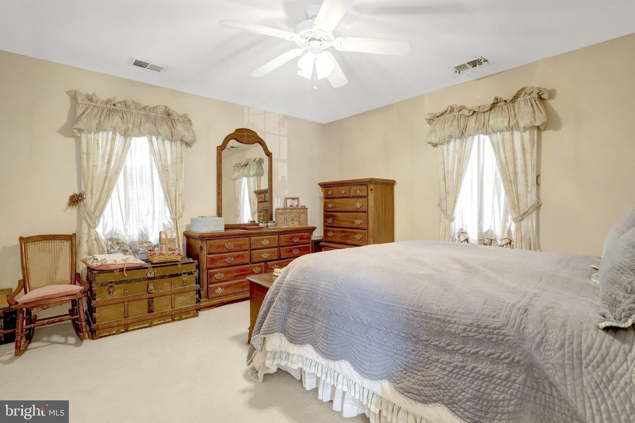 NORTH SPRINGFIELD - Residential